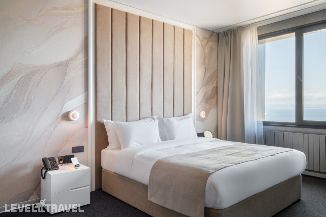фотографии номера Люкс отеля Tfl Hotel (Тфл Отель) в Россия(Владивосток) - фото №2