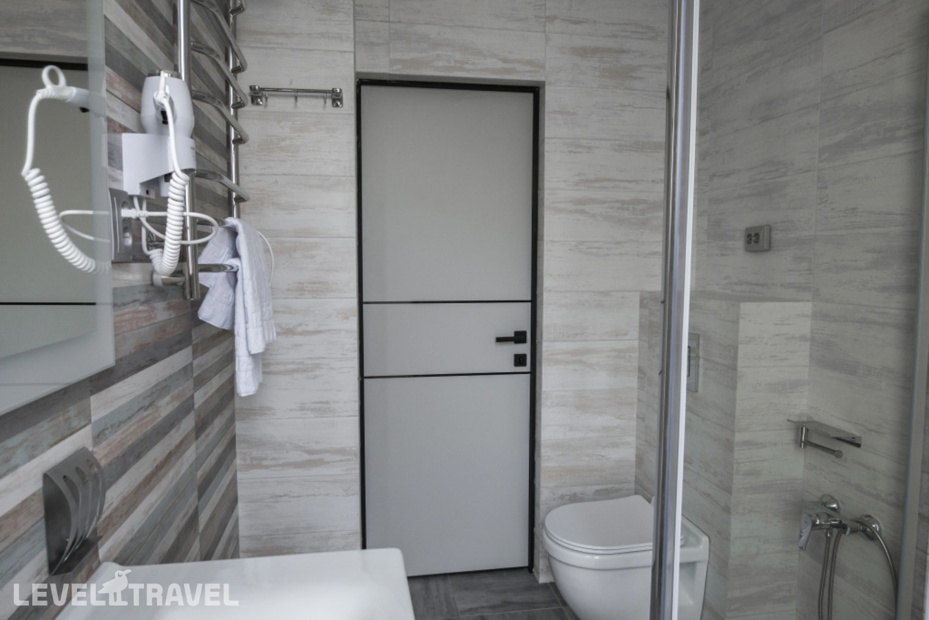 Двухместный люкс Standard с балконом 2 отдельные кровати — фото 5