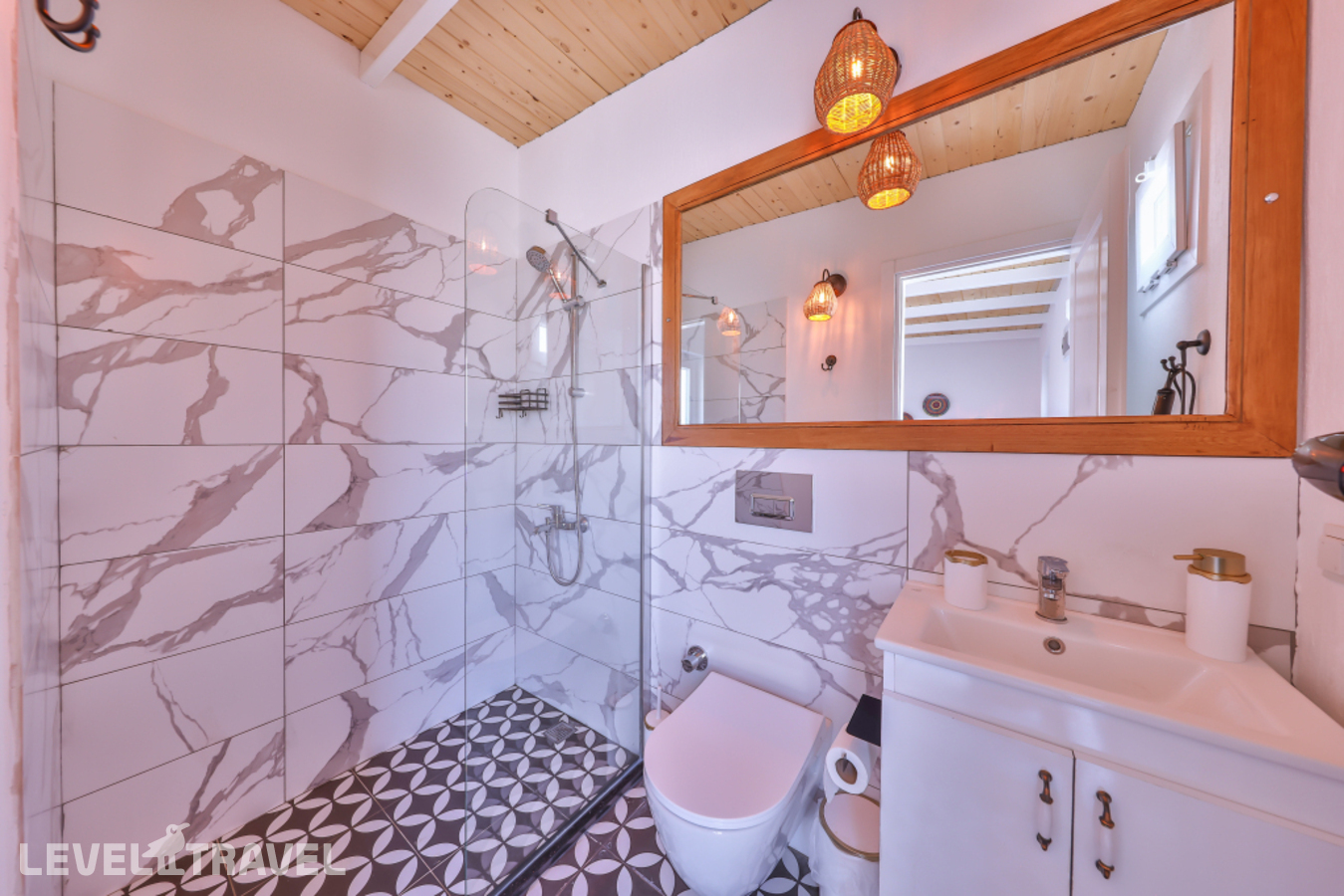 фотографии номера Вилла Deluxe с балконом и с видом на горы отеля Villa Ay в Турция(Каш) - фото №8