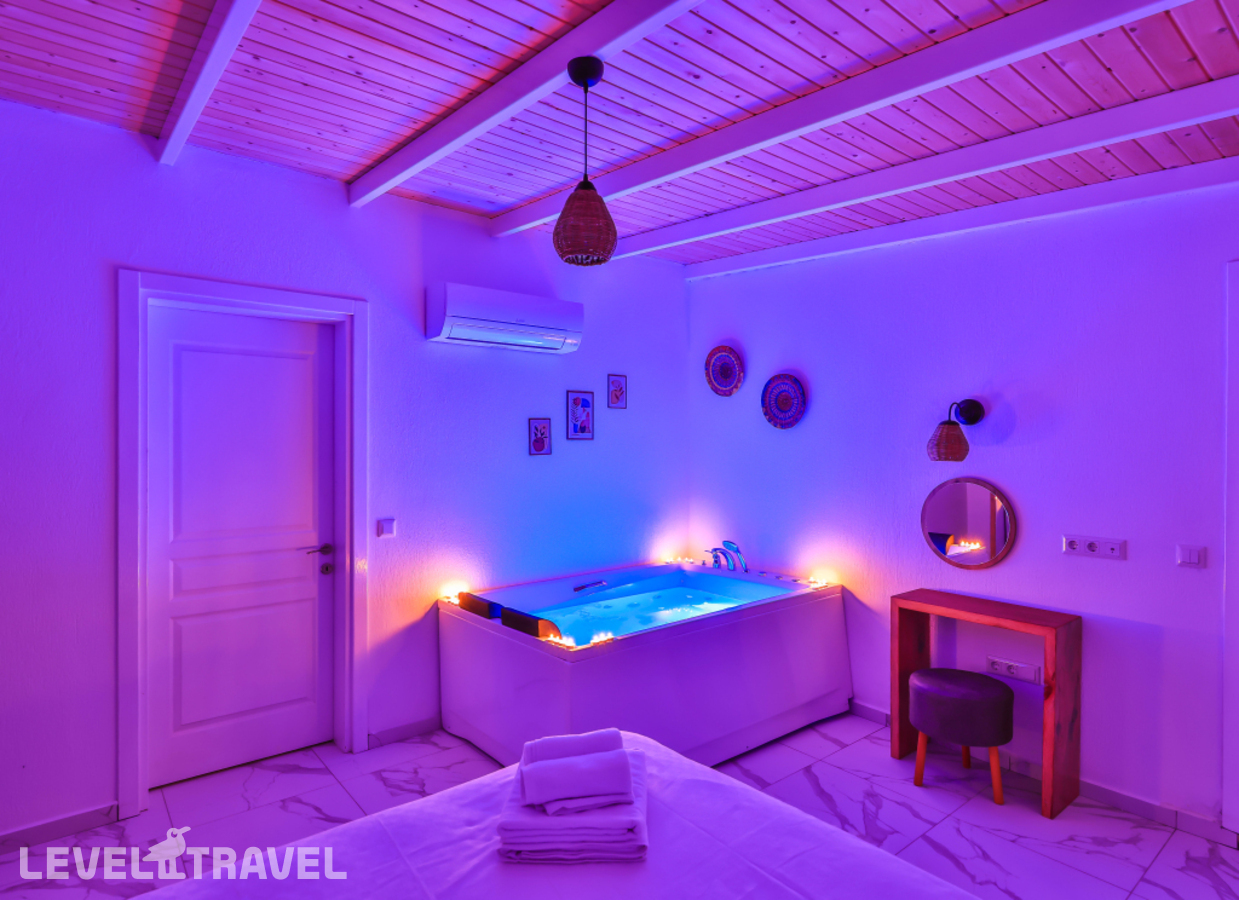 фотографии номера Вилла Deluxe с балконом и с видом на горы отеля Villa Ay в Турция(Каш) - фото №13