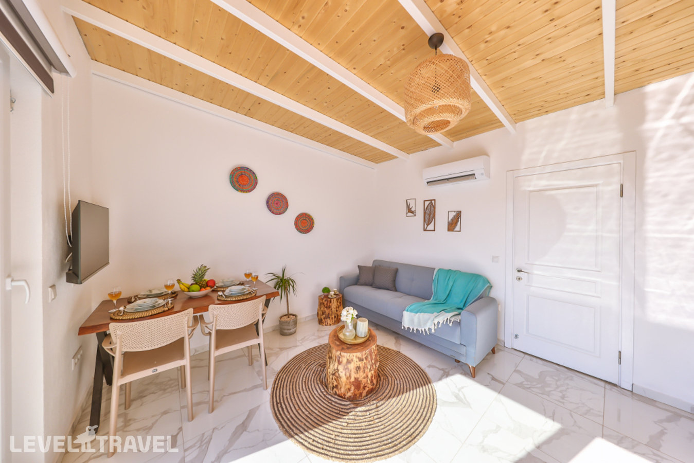фотографии номера Вилла Deluxe с балконом и с видом на горы отеля Villa Ay в Турция(Каш) - фото №2