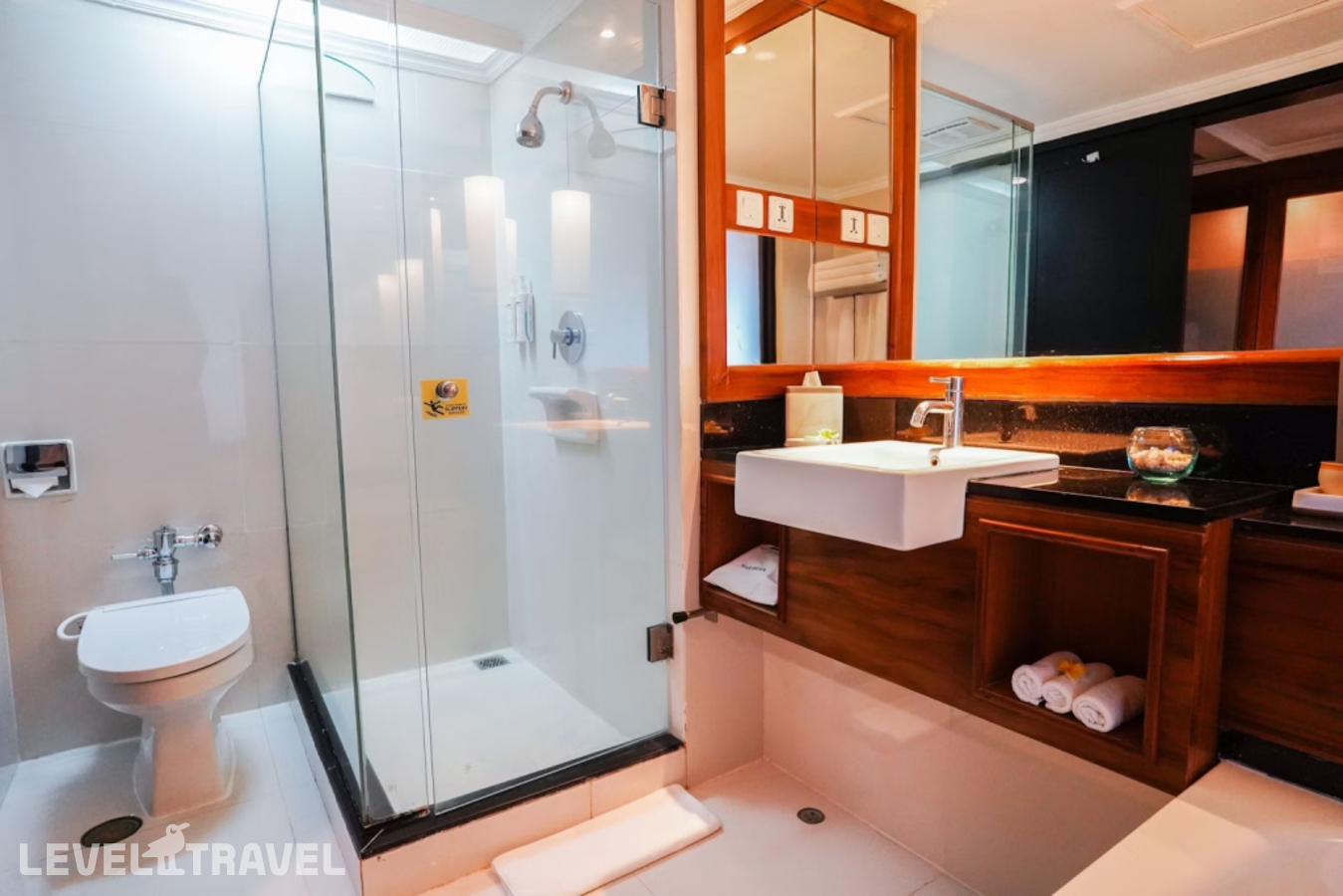 фотографии номера Номер семейный Deluxe с видом на океан отеля Grand Mirage Resort & Thalasso Bali в Индонезия(Танжунг Беноа) - фото №3