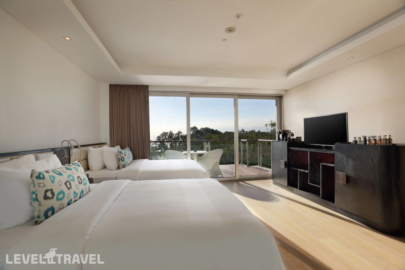 фотографии номера Пентхаус с видом на город отеля Double-Six Luxury Hotel в Индонезия(Семиньяк) - фото №2