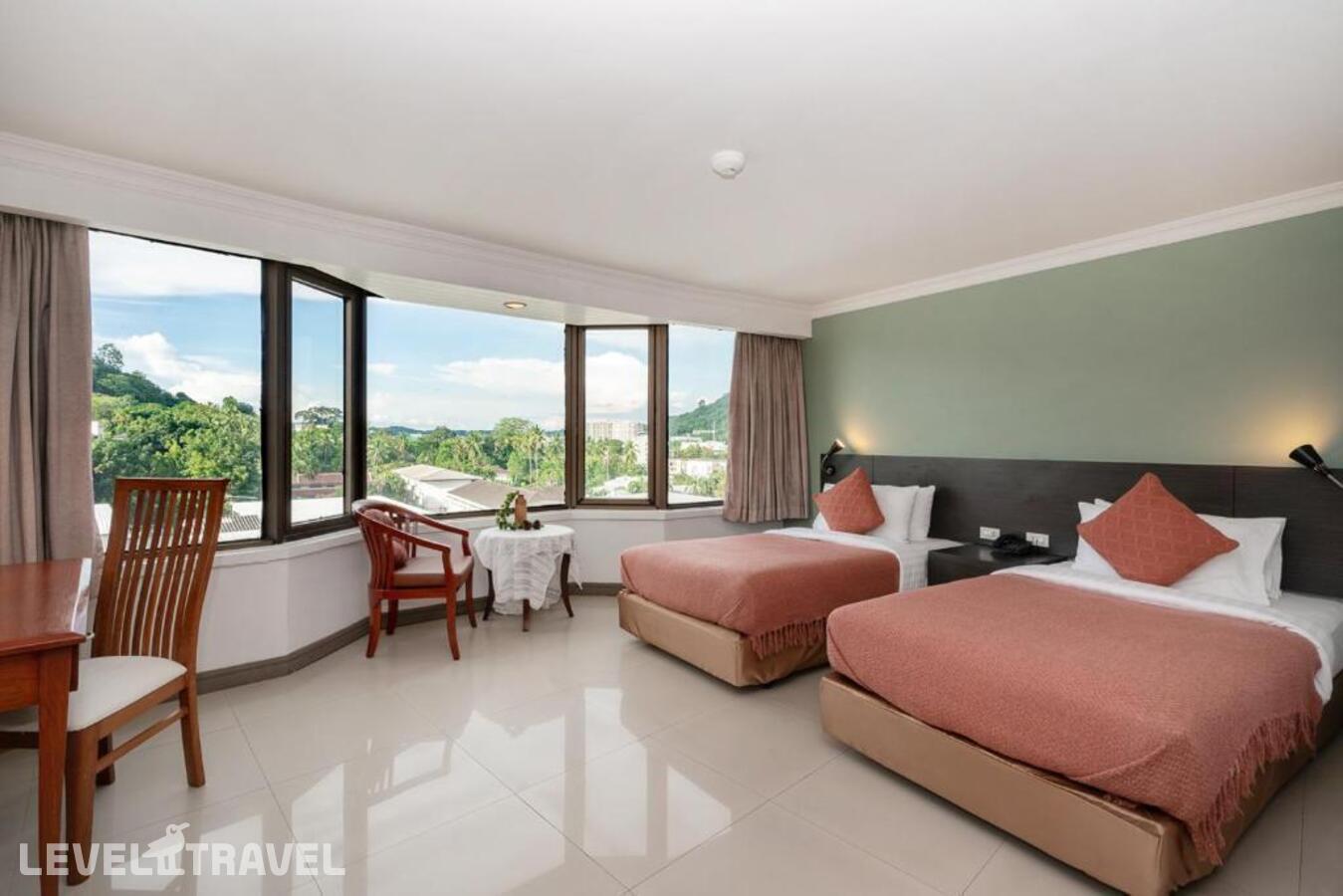 фотографии номера Улучшенный с видом на город отеля I Pavilion Phuket Hotel в Таиланд(город Пхукет) - фото №3