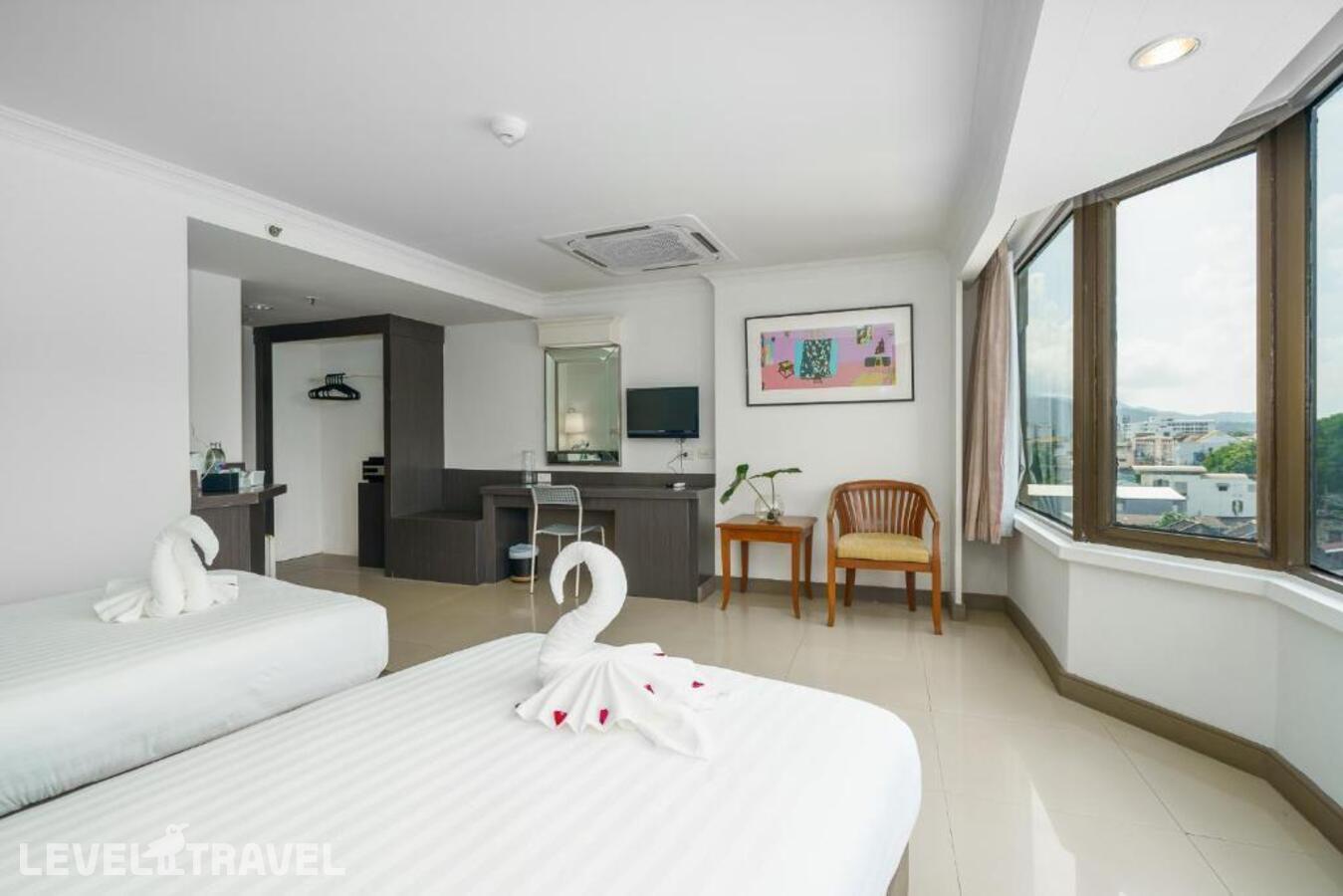 фотографии номера Улучшенный с видом на город отеля I Pavilion Phuket Hotel в Таиланд(город Пхукет) - фото №13