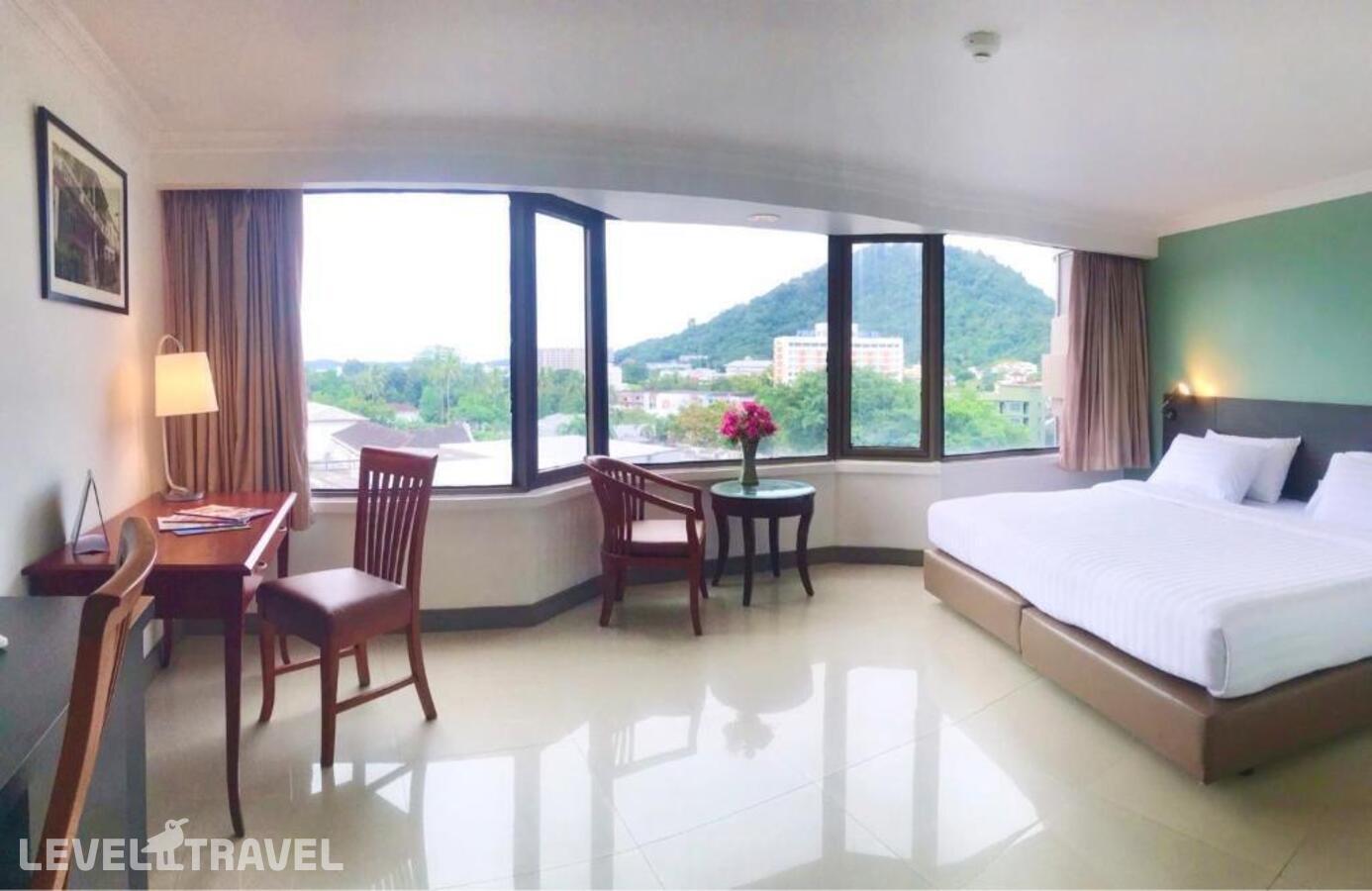 фотографии номера Улучшенный с видом на город отеля I Pavilion Phuket Hotel в Таиланд(город Пхукет) - фото №16