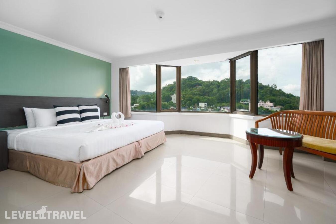 фотографии номера Улучшенный с видом на город отеля I Pavilion Phuket Hotel в Таиланд(город Пхукет) - фото №8