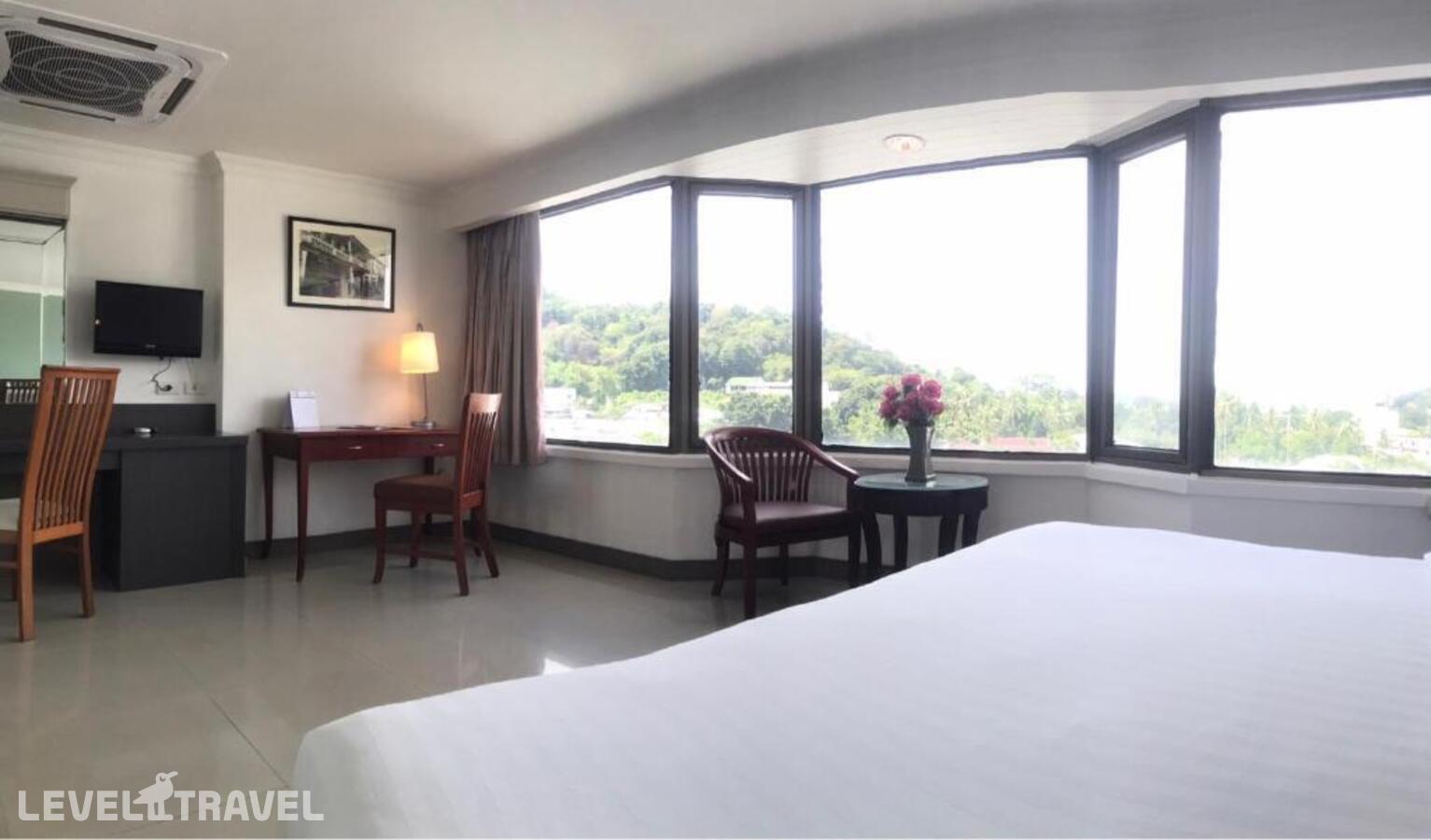 фотографии номера Улучшенный с видом на город отеля I Pavilion Phuket Hotel в Таиланд(город Пхукет) - фото №18