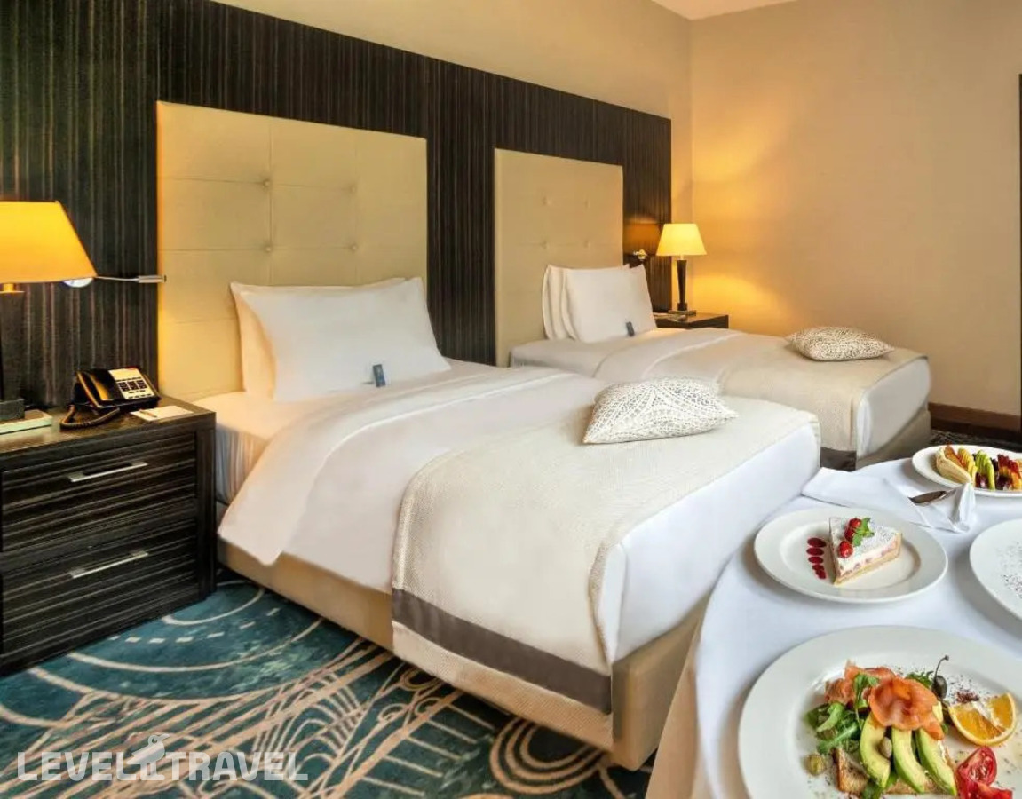 фотографии номера Номер Connecting Standard отеля Crowne Plaza Borjomi в Грузия(Боржоми) - фото №1