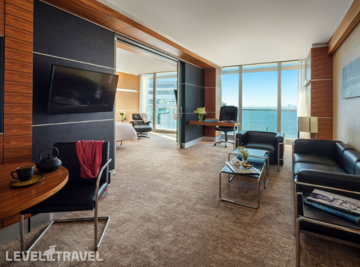 фотографии номера Люкс бизнес с видом на море отеля Swissotel Buyuk Efes Izmir в Турция(Измир) - фото №12