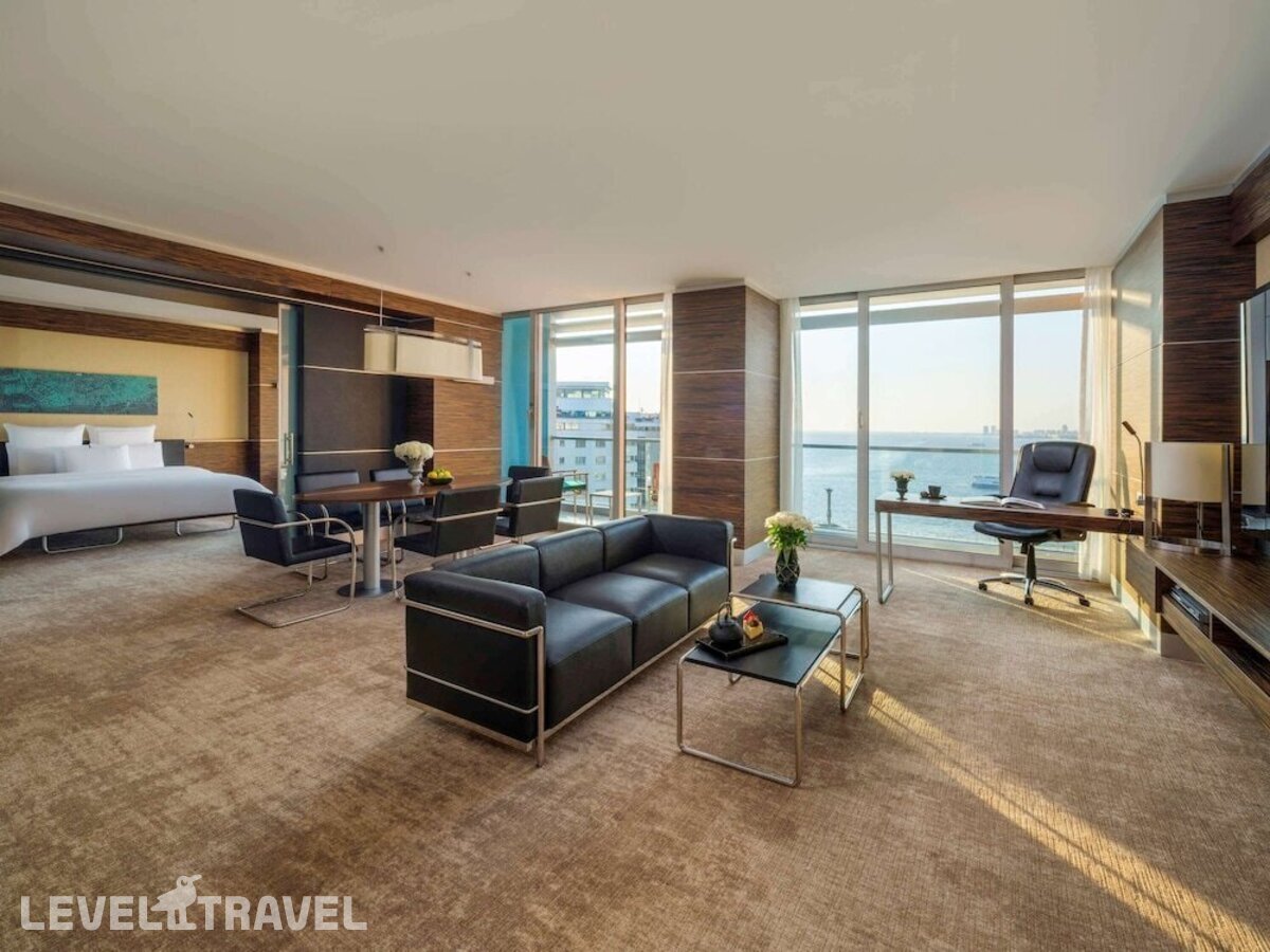 фотографии номера Представительский люкс с видом на море отеля Swissotel Buyuk Efes Izmir в Турция(Измир) - фото №4