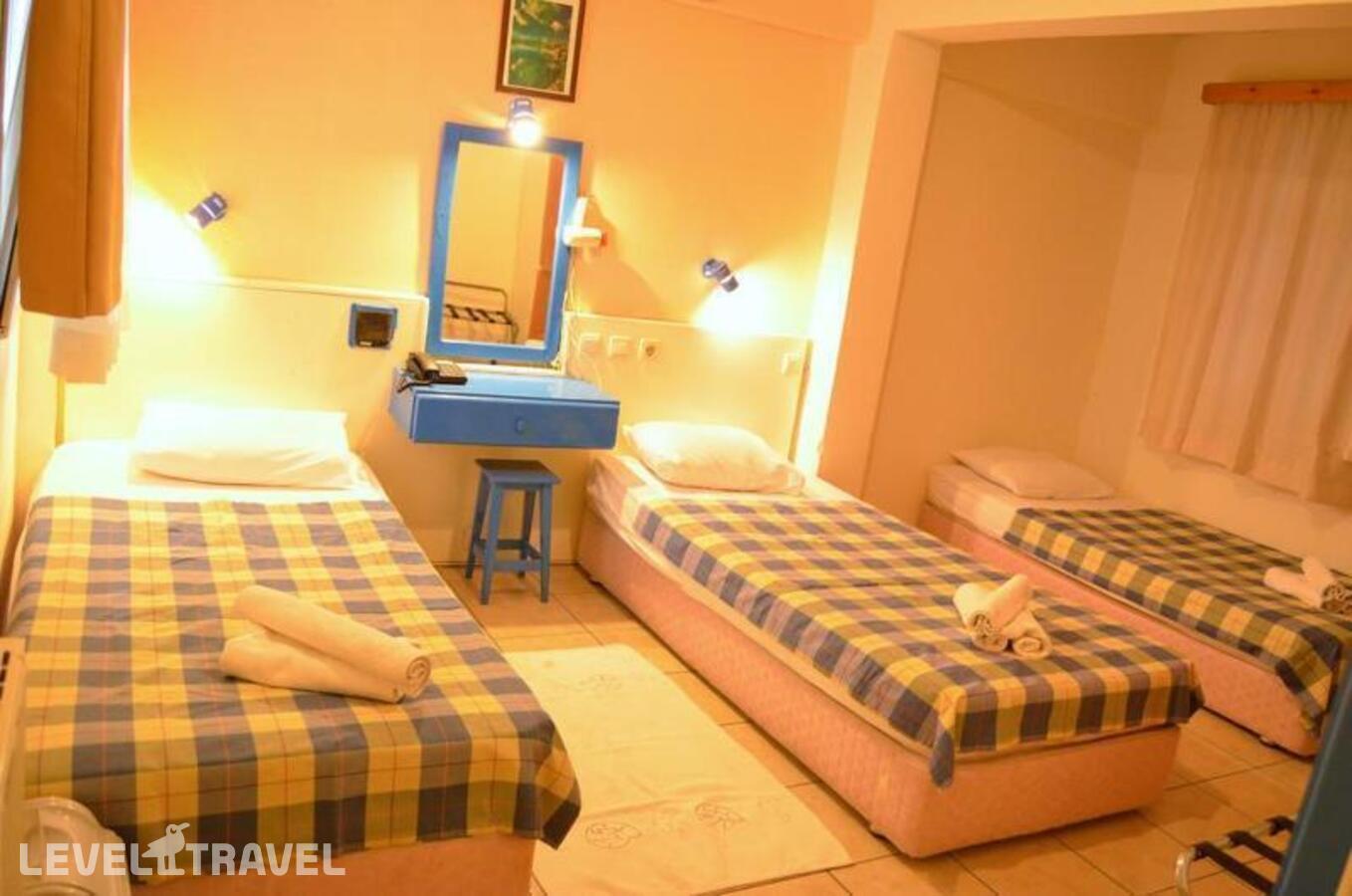 фотографии номера Четырехместный номер отеля Kavala Studio Hotel в Турция(Бодрум - центр) - фото №6
