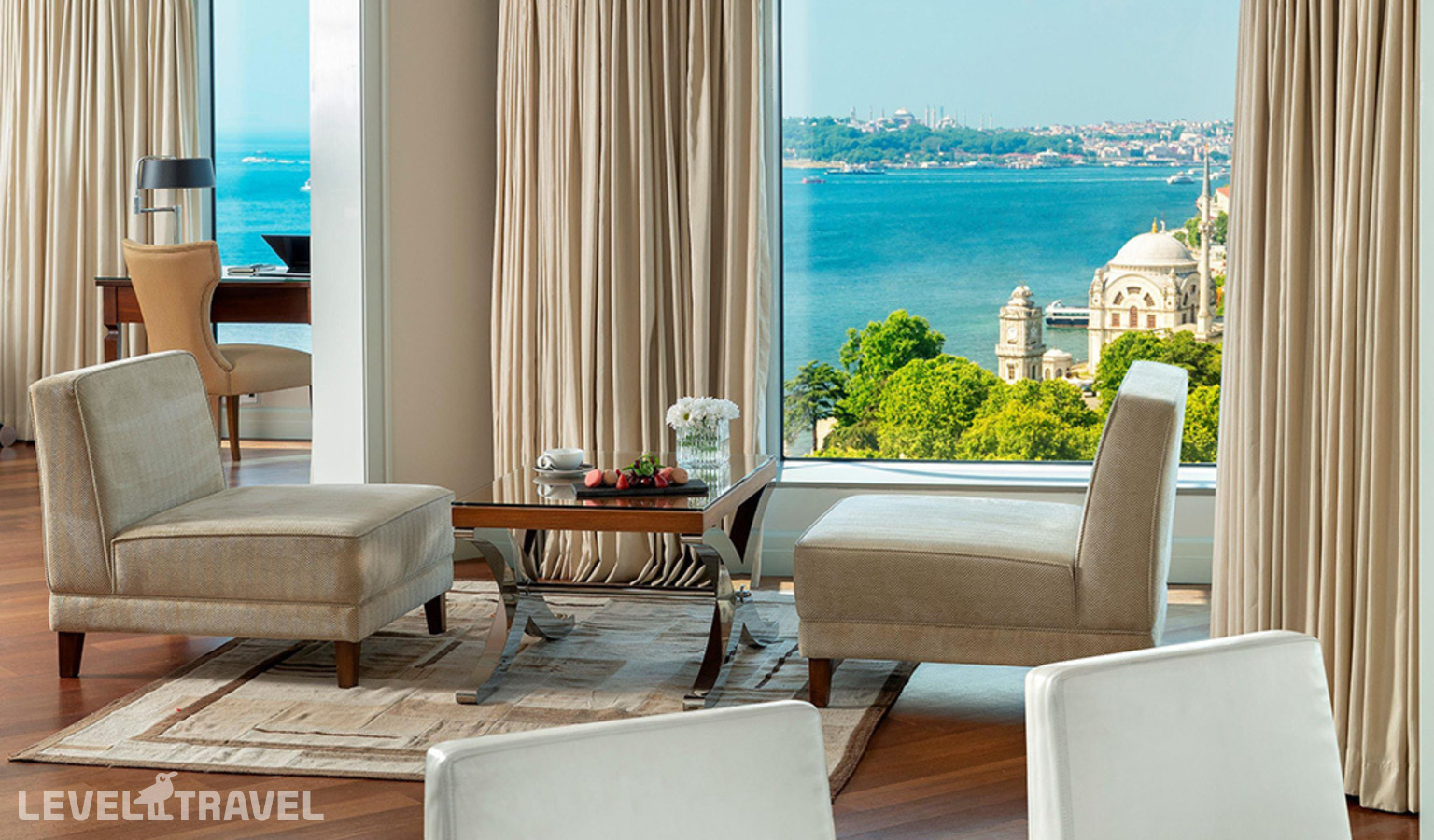 фотографии номера Люкс Ambassador отеля Swissotel The Bosphorus в Турция(Бешикташ) - фото №5