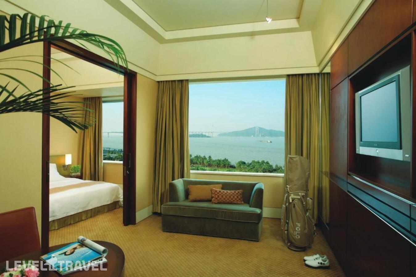 фотографии номера Делюкс с видом на горы отеля Guangzhou Nansha Grand Hotel в Китай(Гуанчжоу) - фото №5