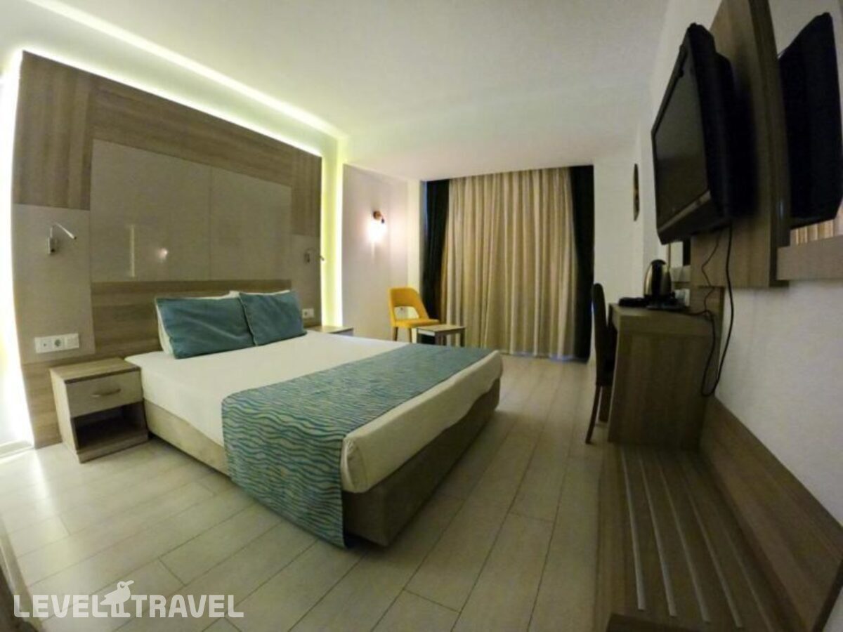 фотографии номера Стандартный с видом на море отеля Upon Hotel в Турция(Лара) - фото №2