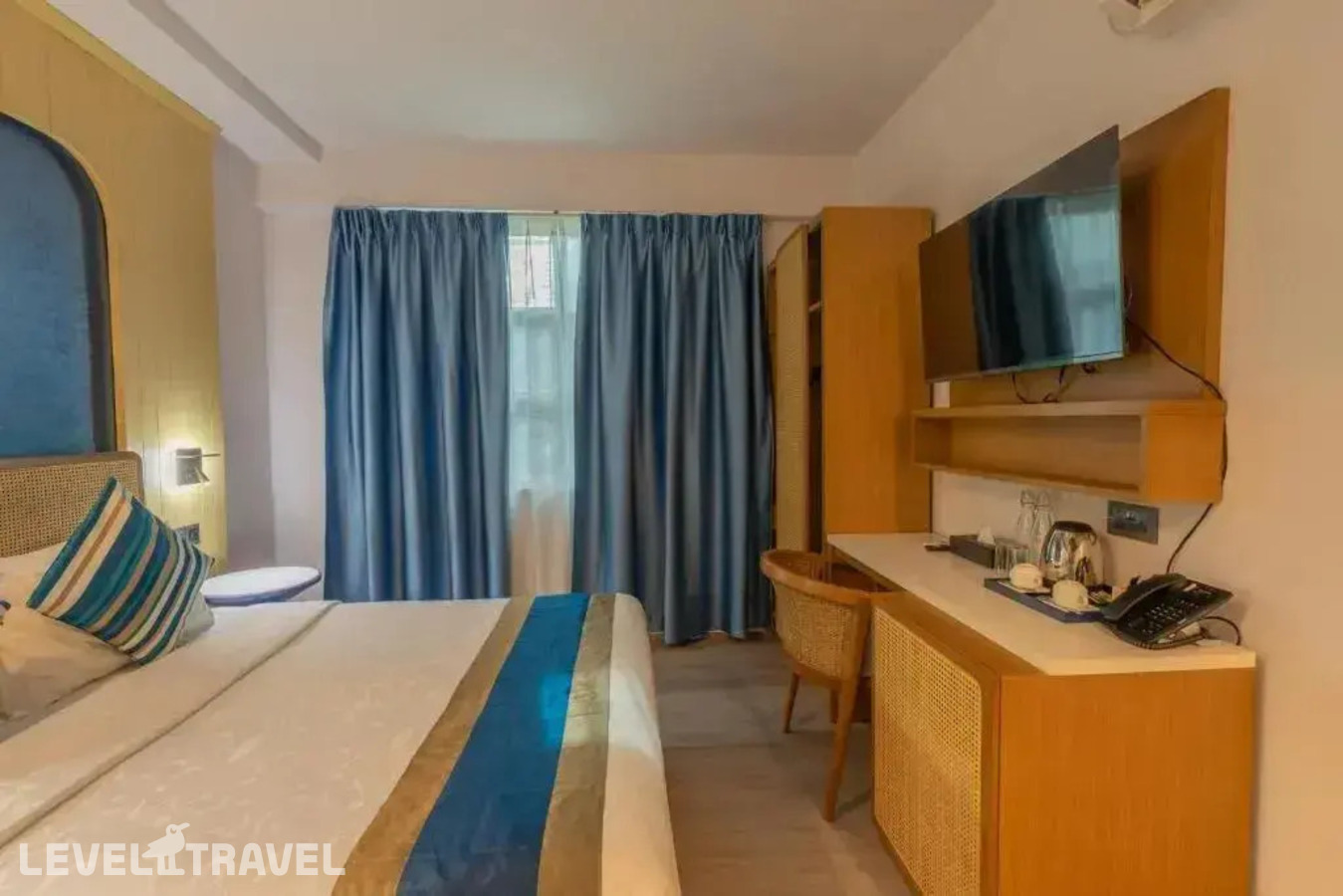 фотографии номера Улучшенный люкс отеля Umet Seaview Hotel With Free Roundtrip Airport Pick Up And Drop Off в Мальдивы(Мале) - фото №3