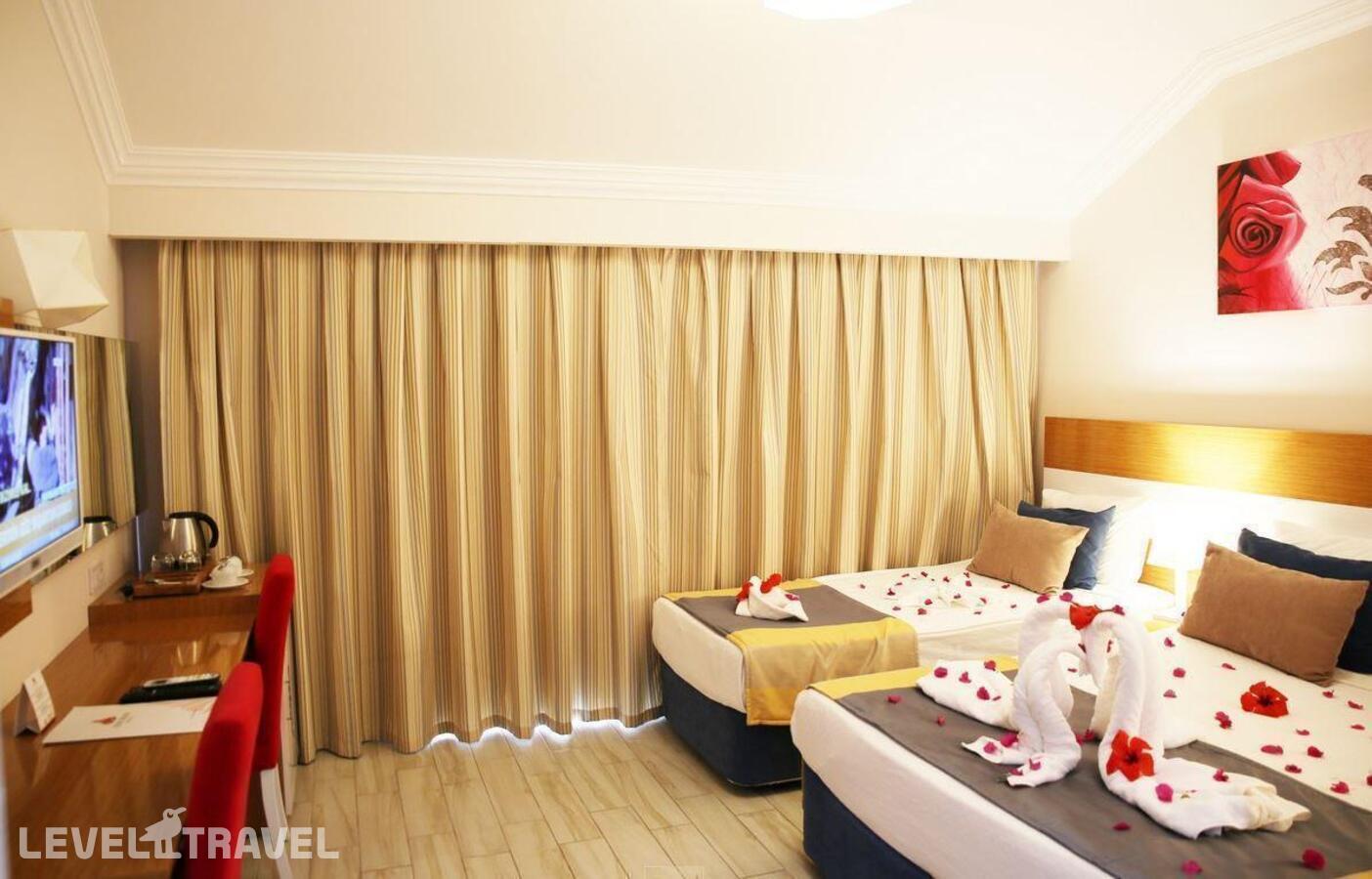 фотографии номера Стандартный с видом на бассейн отеля Side Legend Hotel (Ex.Side Virgin Hotel) в Турция(Сиде - центр) - фото №1