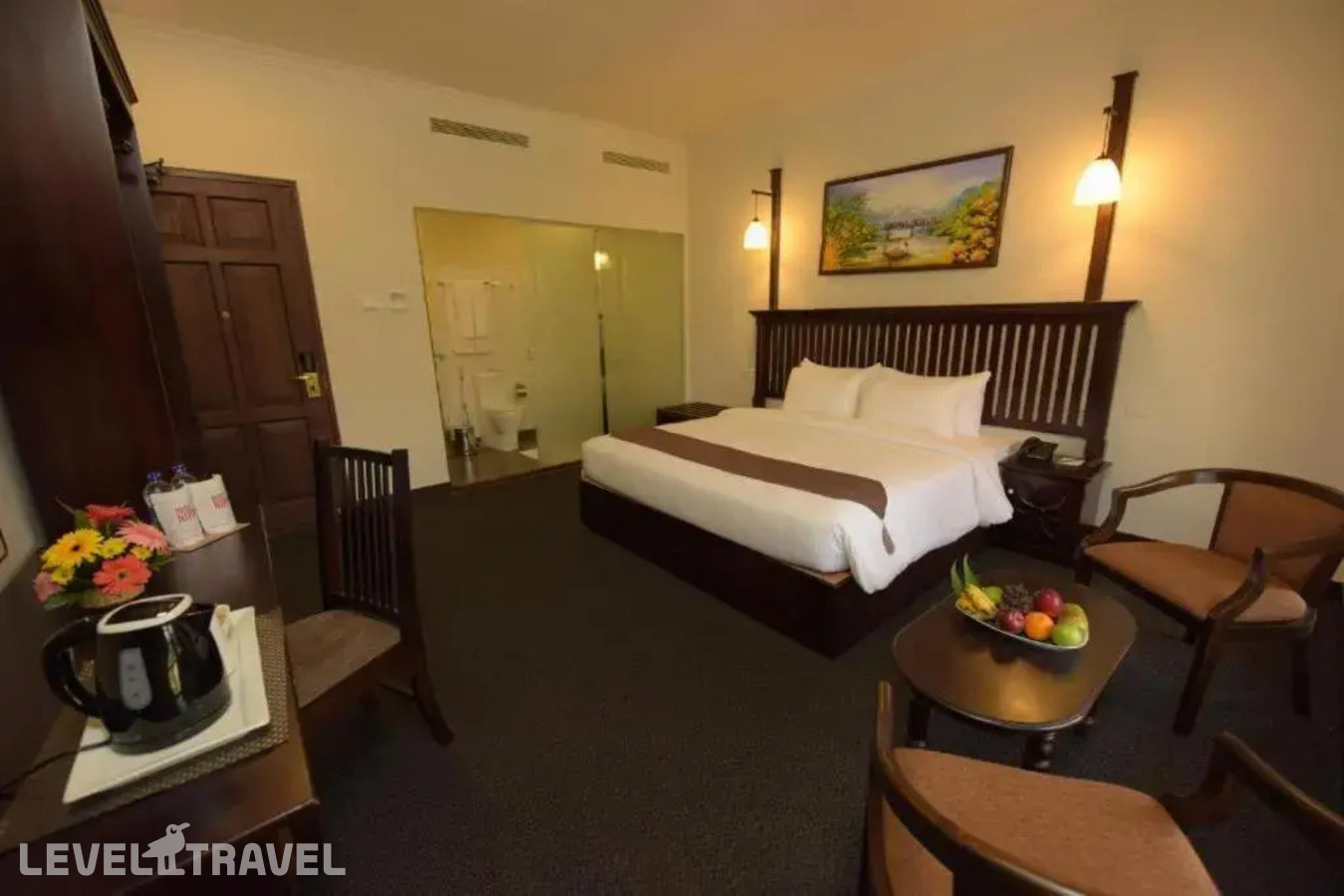 фотографии номера Трехместный номер отеля Hotel Nippon Colombo в Шри-Ланка(Коломбо) - фото №1