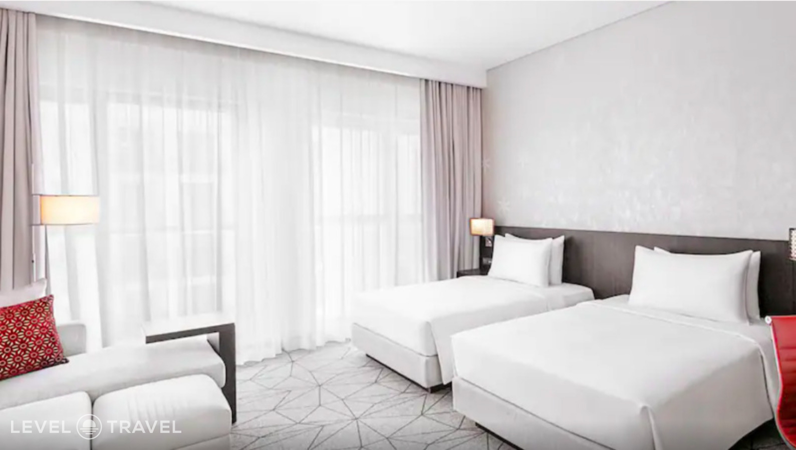 фотографии номера Стандартный (две односпальные кровати) отеля Hyatt Place Dubai Jumeirah в ОАЭ(Бар Дубай) - фото №33