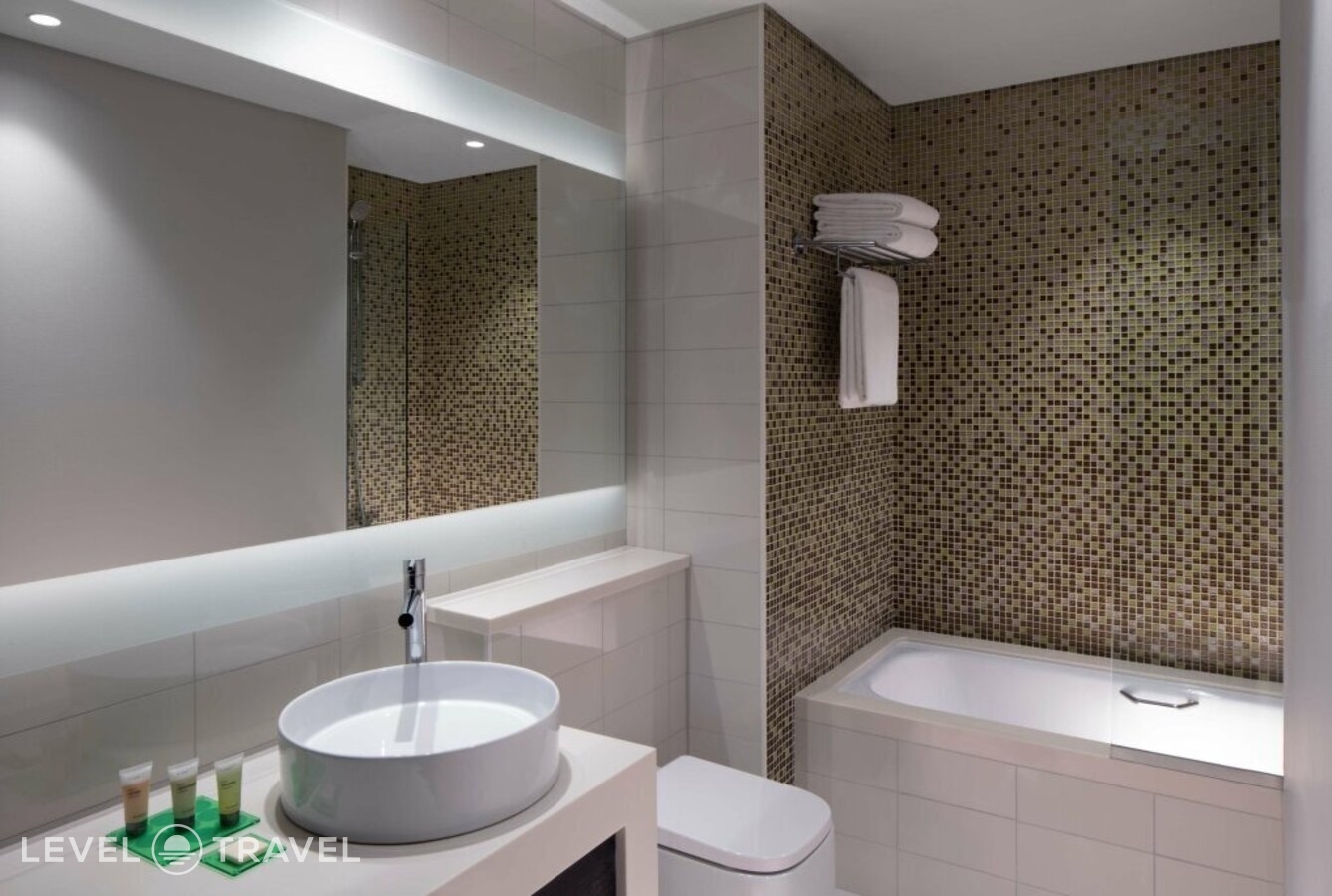 фотографии номера Стандартный (две односпальные кровати) отеля Hyatt Place Dubai Jumeirah в ОАЭ(Бар Дубай) - фото №19