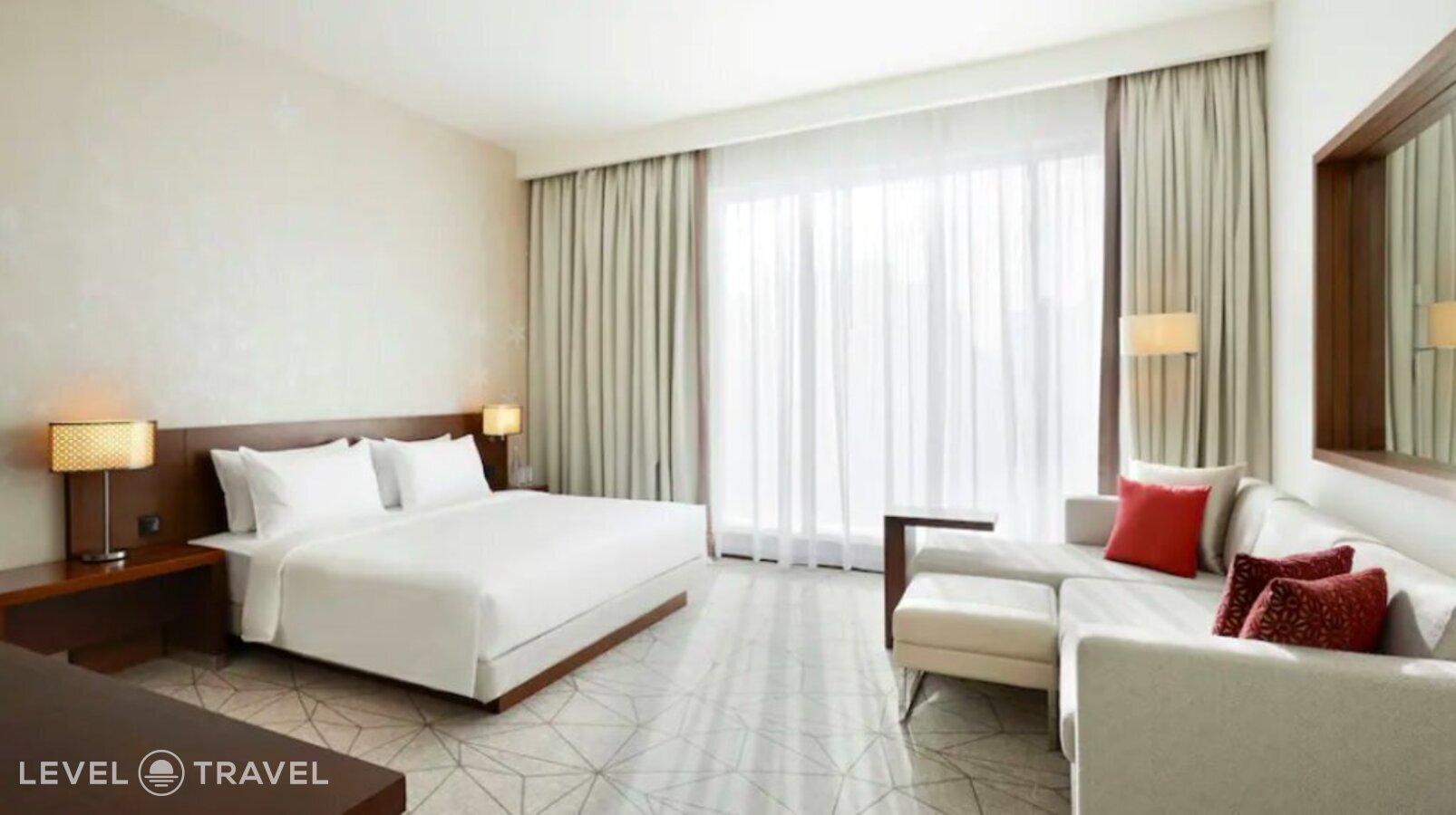 фотографии номера Стандартный с видом на бассейн отеля Hyatt Place Dubai Jumeirah в ОАЭ(Бар Дубай) - фото №20