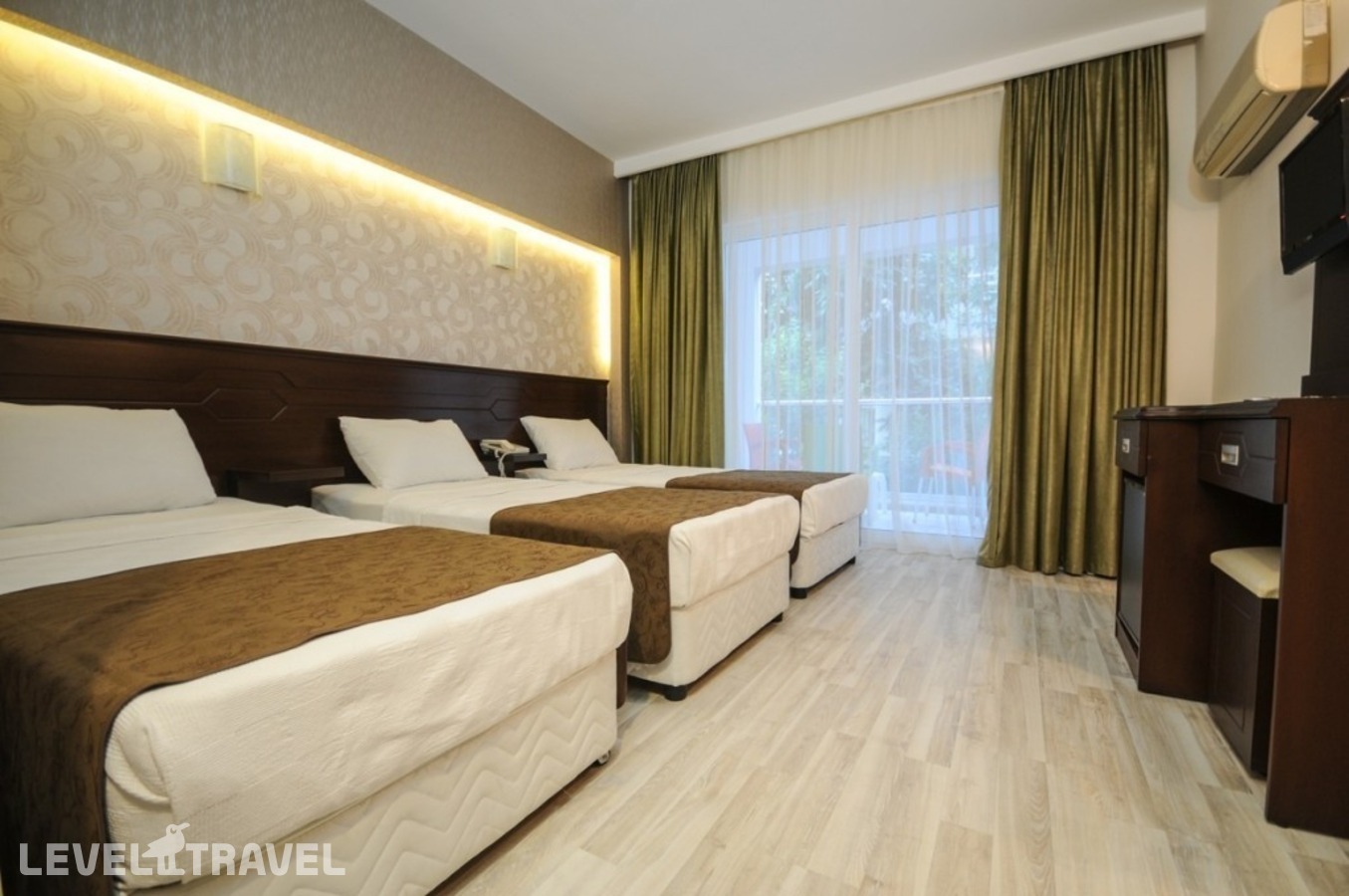 фотографии номера Трехместный номер отеля Palmea Hotel в Турция(Мармарис - центр) - фото №1