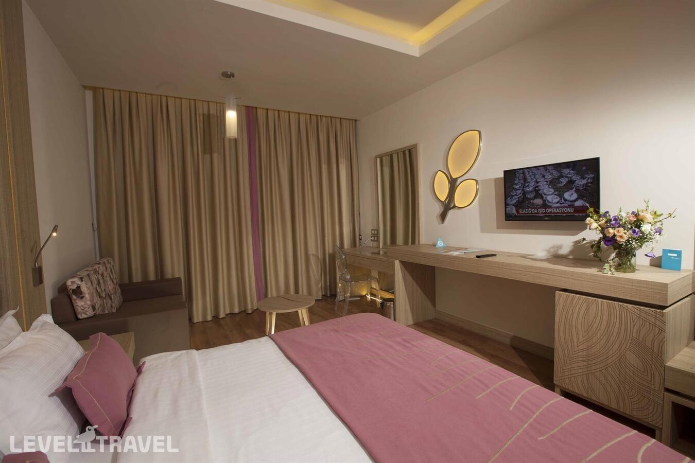 фотографии номера Стандартный номер (размещение по прибытии) отеля Orka Lotus Beach Hotel в Турция(Мармарис) - фото №2