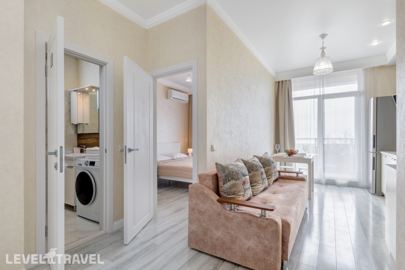 Апартаменты с кухней № 15 c 1 комнатой с балконом и с красивым видом из окна — фото 1