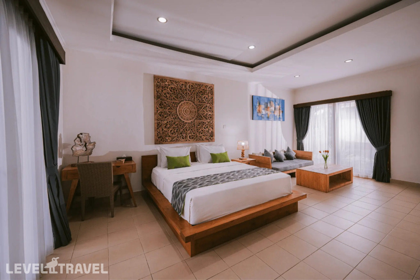 фотографии номера Двухместная Studio Suite с видом на сад двуспальная кровать отеля Medewi Bay Retreat в Индонезия(Пекутатан) - фото №2