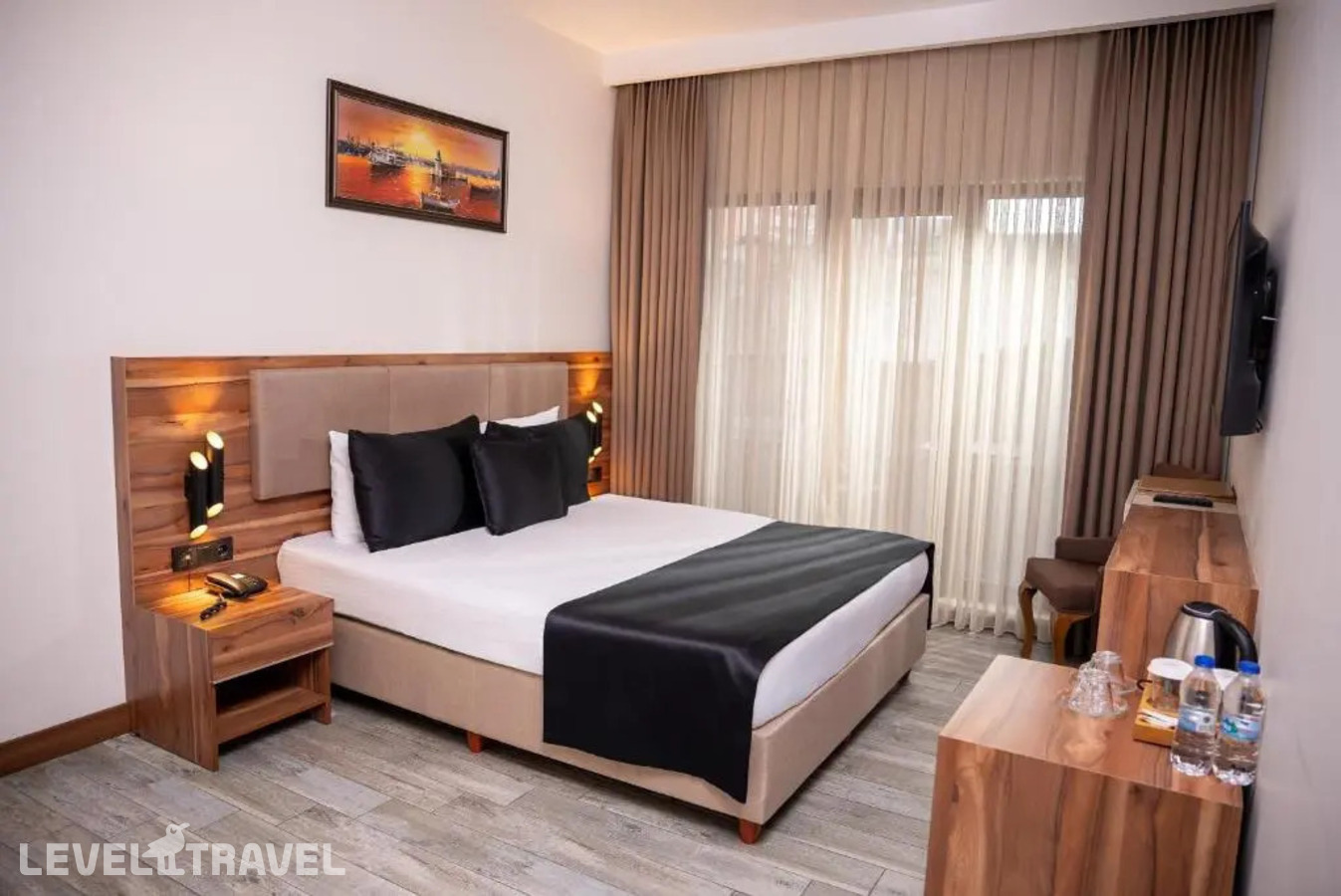 фотографии номера Улучшенный с балконом отеля Mari Suites Hotel в Турция(Кягытхане) - фото №8
