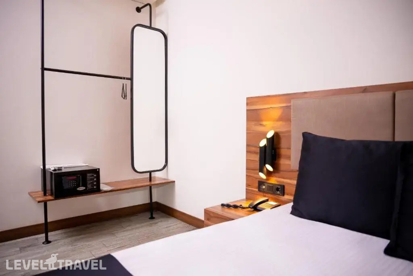 фотографии номера Улучшенный с балконом отеля Mari Suites Hotel в Турция(Кягытхане) - фото №1