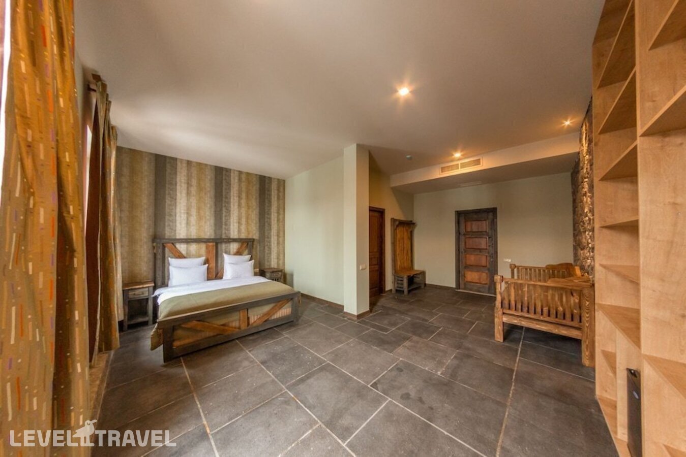 фотографии номера Улучшенный с балконом отеля Apricot Hotel Yerevan в Армения(Ереван) - фото №16