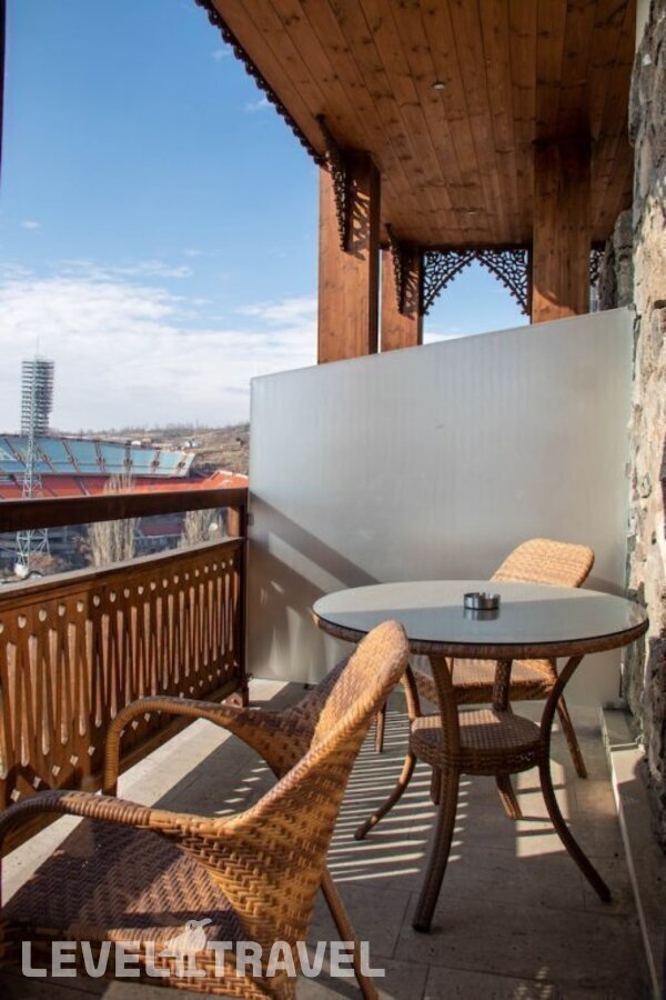 фотографии номера Улучшенный с балконом отеля Apricot Hotel Yerevan в Армения(Ереван) - фото №20