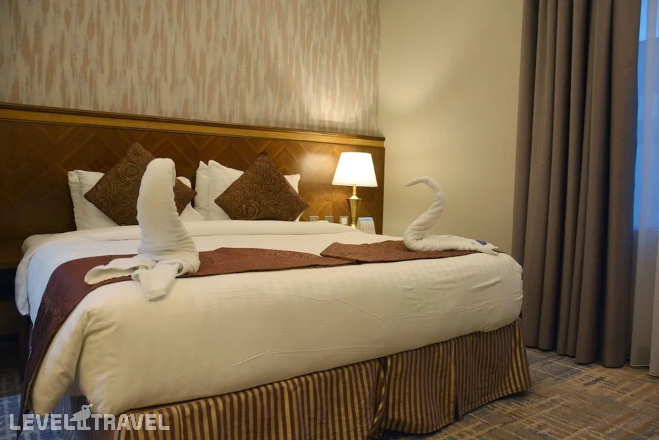 фотографии номера Люкс с 3 комнатами с видом на город отеля Maden Hotel в Саудовская Аравия(Медина) - фото №5
