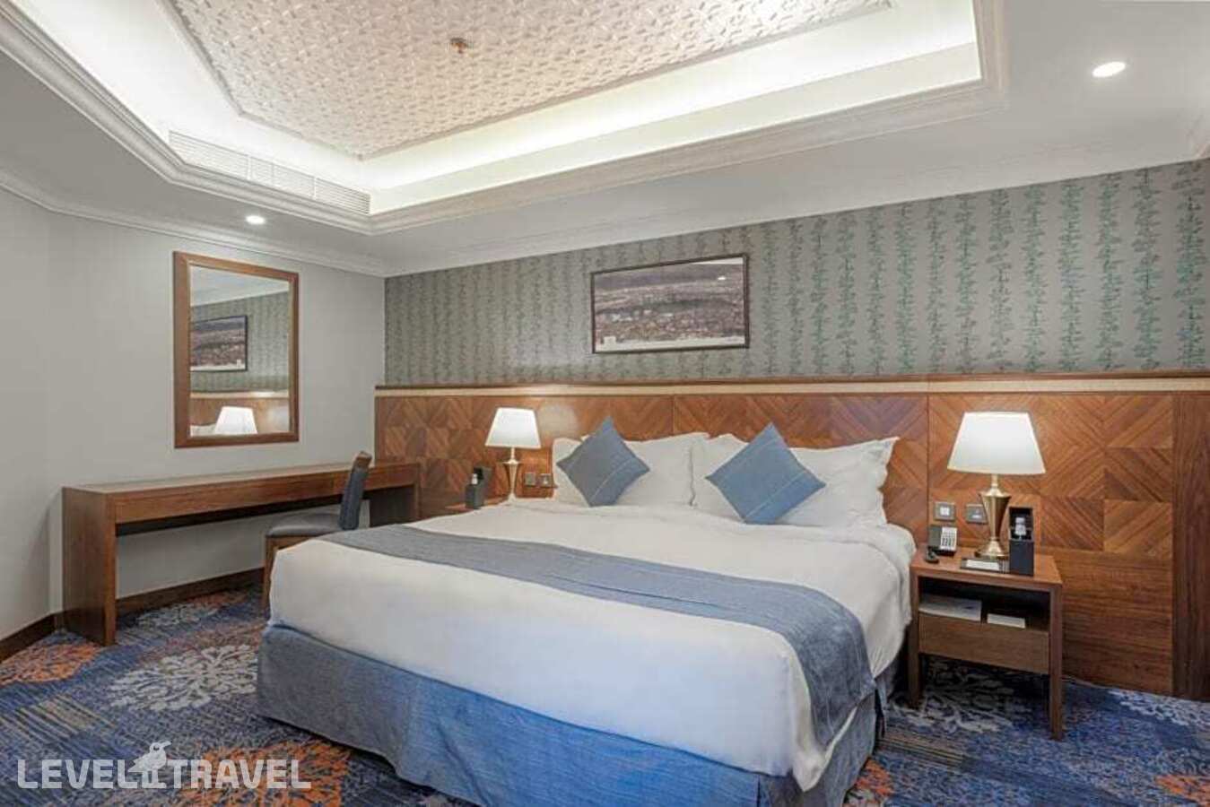 фотографии номера Люкс с 3 комнатами с видом на город отеля Maden Hotel в Саудовская Аравия(Медина) - фото №1