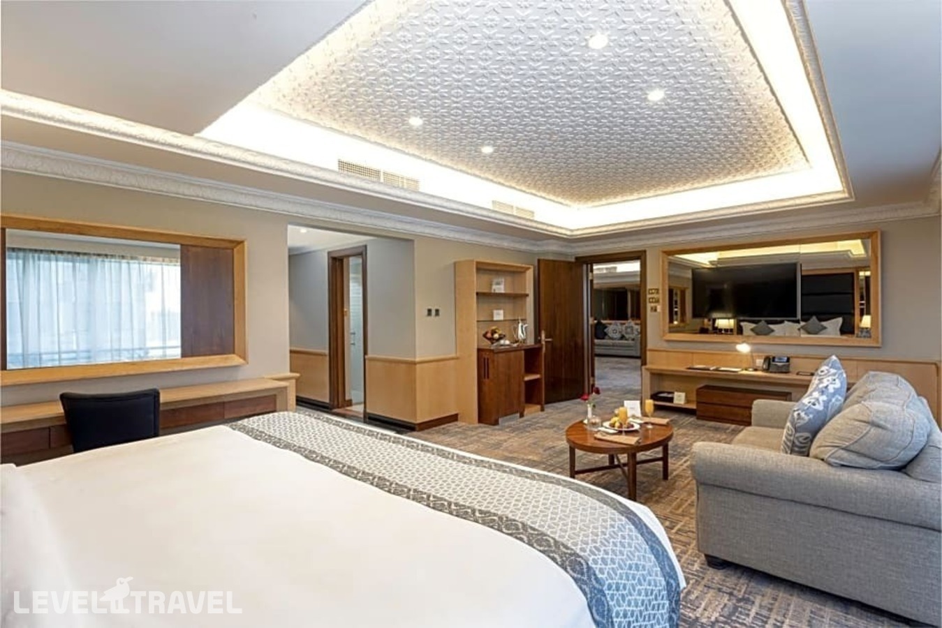 фотографии номера Люкс Royal с видом на город отеля Maden Hotel в Саудовская Аравия(Медина) - фото №2