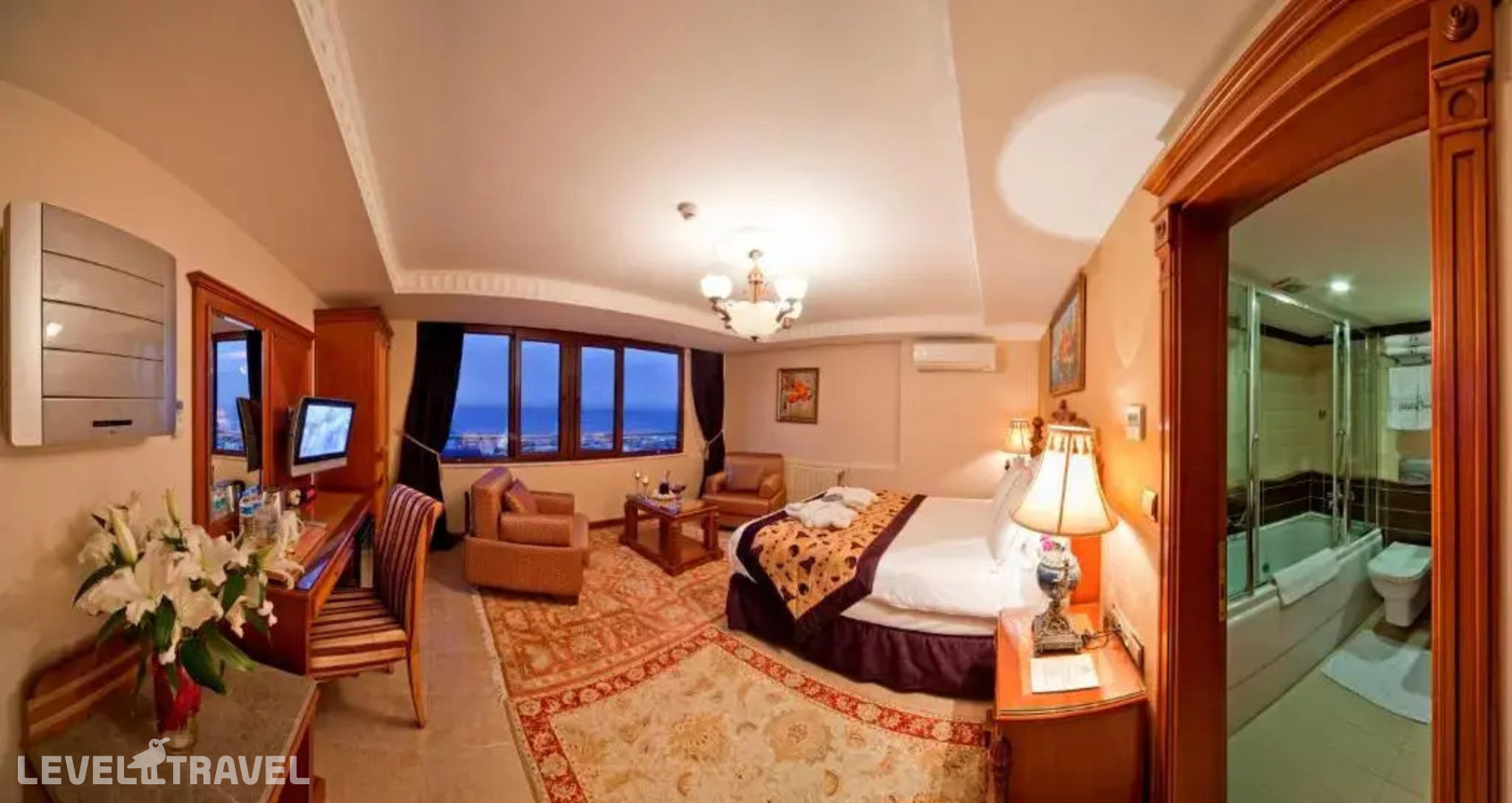 Двухместный номер Executive с балконом и with Sea or Hagia Sophia View двуспальная кровать — фото 4