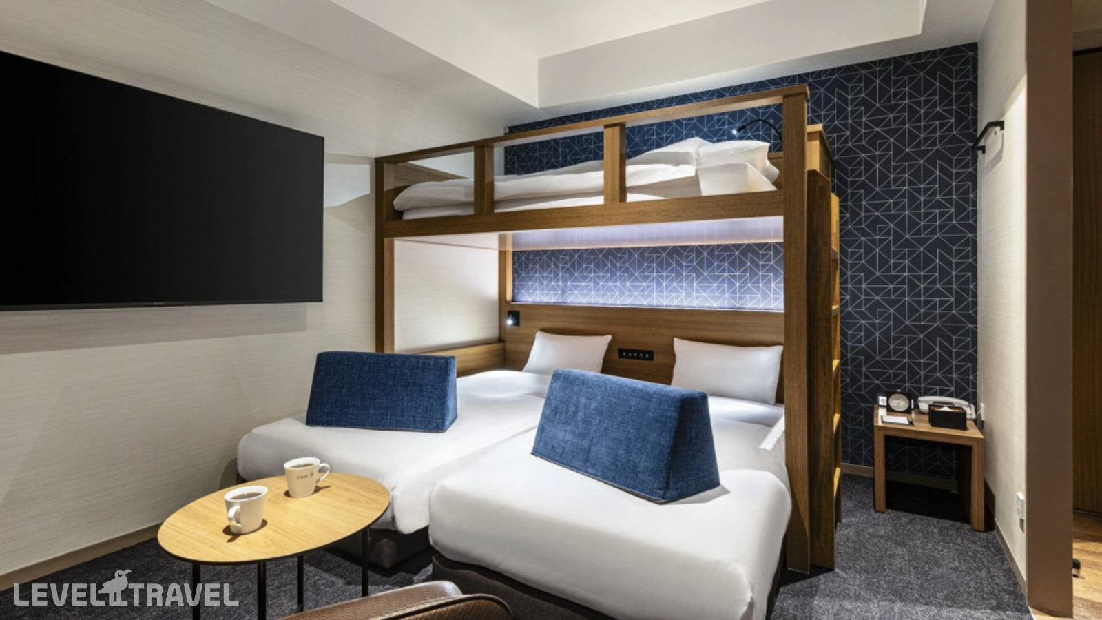 фотографии номера Трёхместный номер 2 Single Beds + 1 Loft Bed отеля The B Akasaka-Mitsuke в Япония(Токио) - фото №1