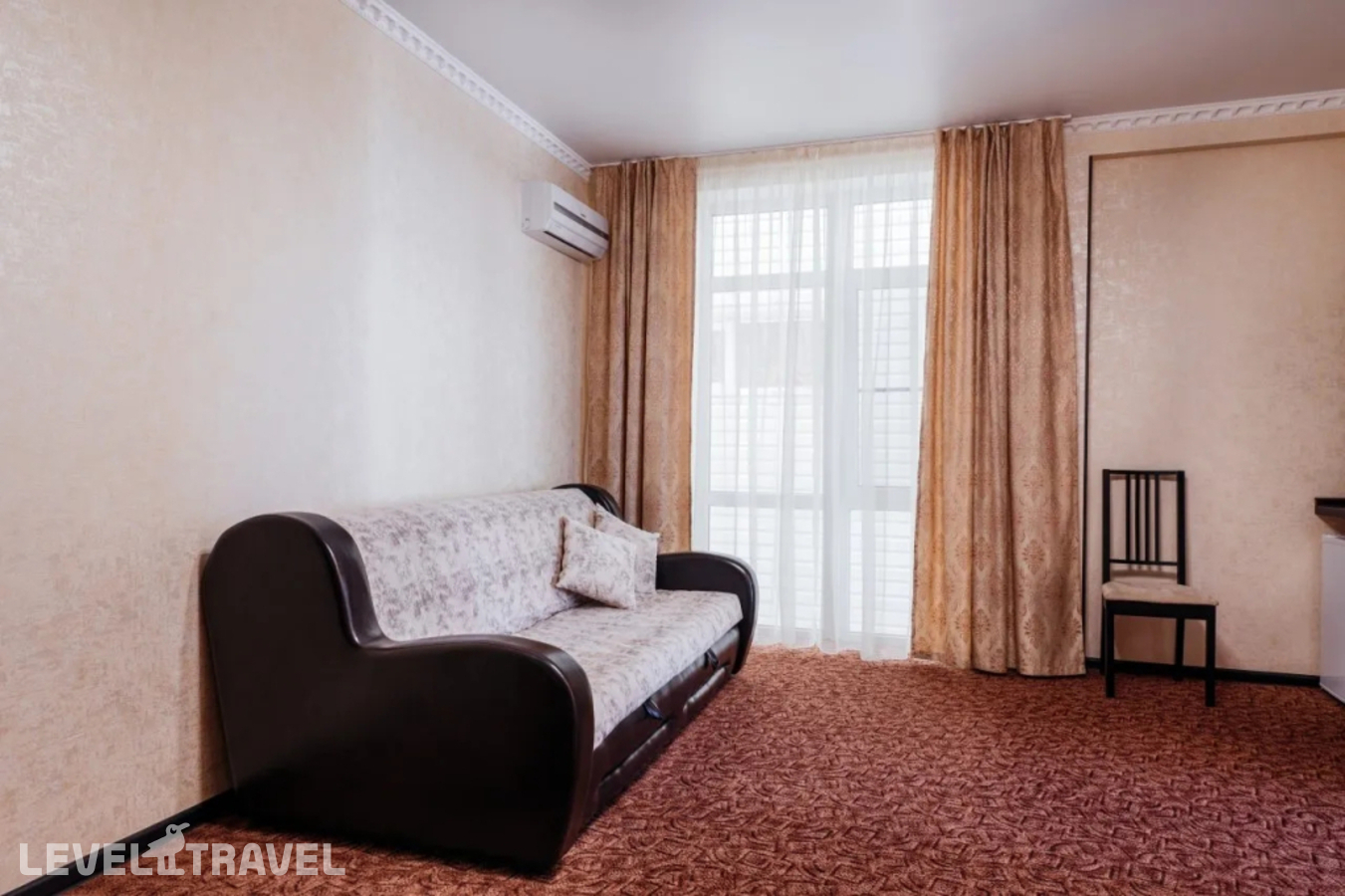 фотографии номера Номер Семейный с 2 комнатами с балконом отеля ГД Скиф в Россия(Лазаревское) - фото №5