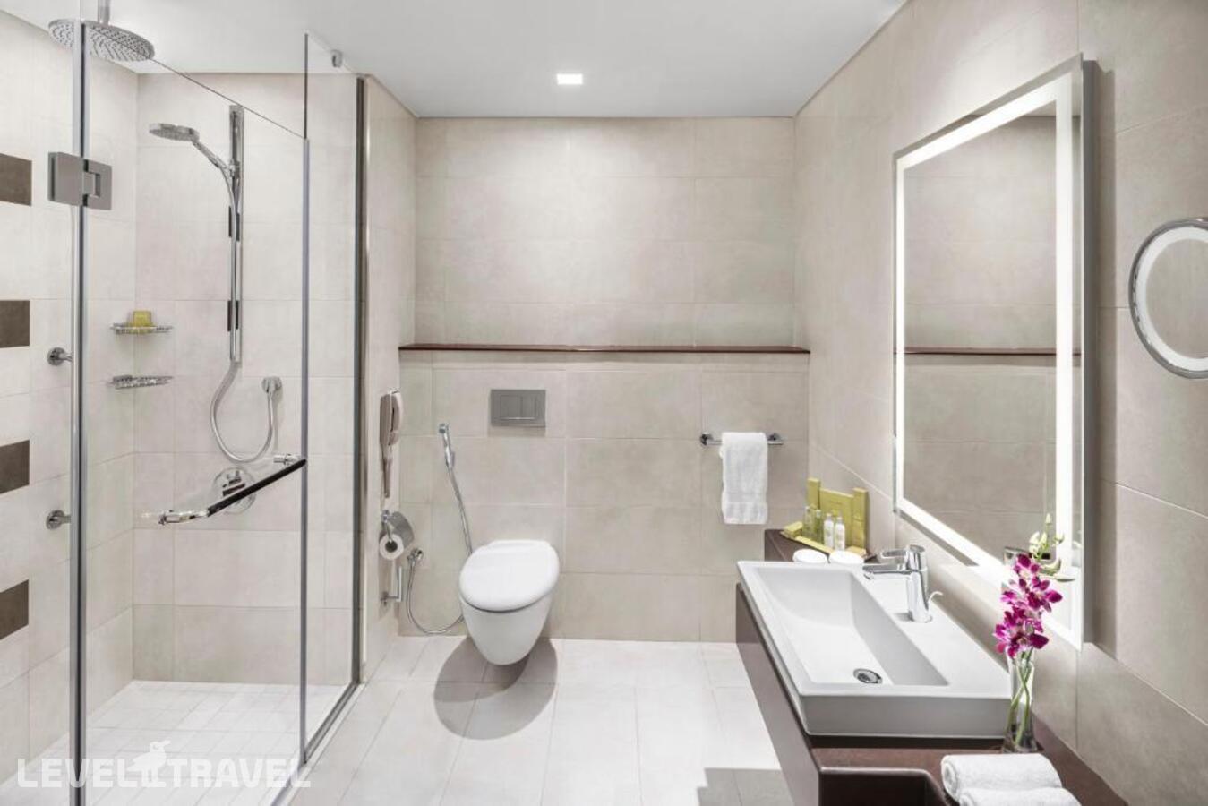 фотографии номера Четырёхместный люкс с видом на Харам Presidential отеля Doubletree By Hilton Makkah Jabal Omar в Саудовская Аравия(Мекка) - фото №10