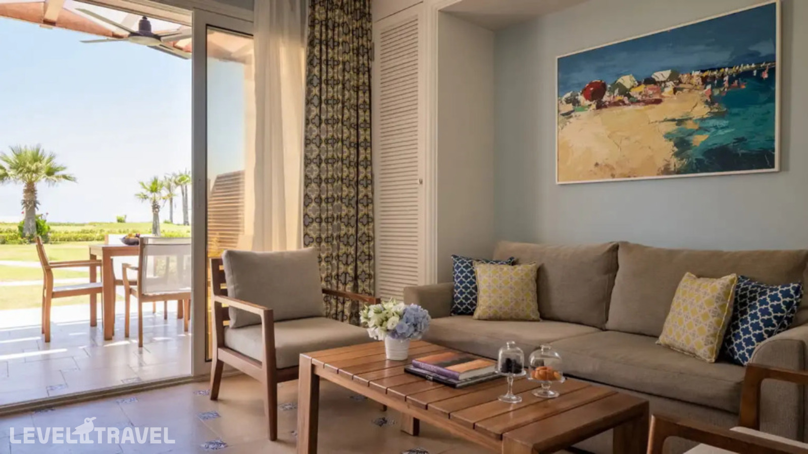 фотографии номера Двухместные Beach Suite Deluxe c 1 спальней двуспальная кровать отеля Four Seasons Hotel Alexandria At San Stefano в Египет(Александрия) - фото №3