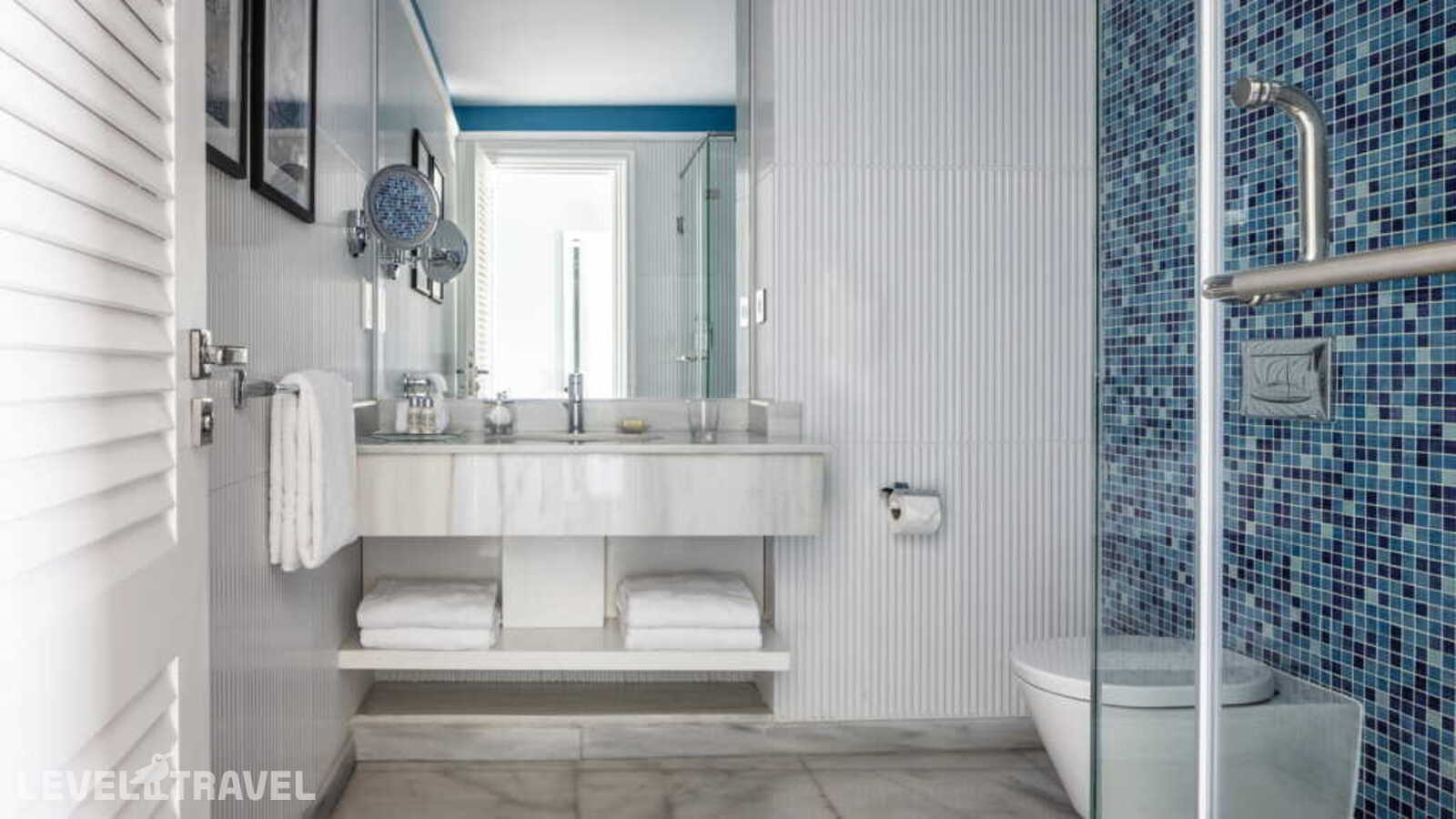 фотографии номера Двухместные Beach Suite Premium c 1 спальней двуспальная кровать отеля Four Seasons Hotel Alexandria At San Stefano в Египет(Александрия) - фото №5