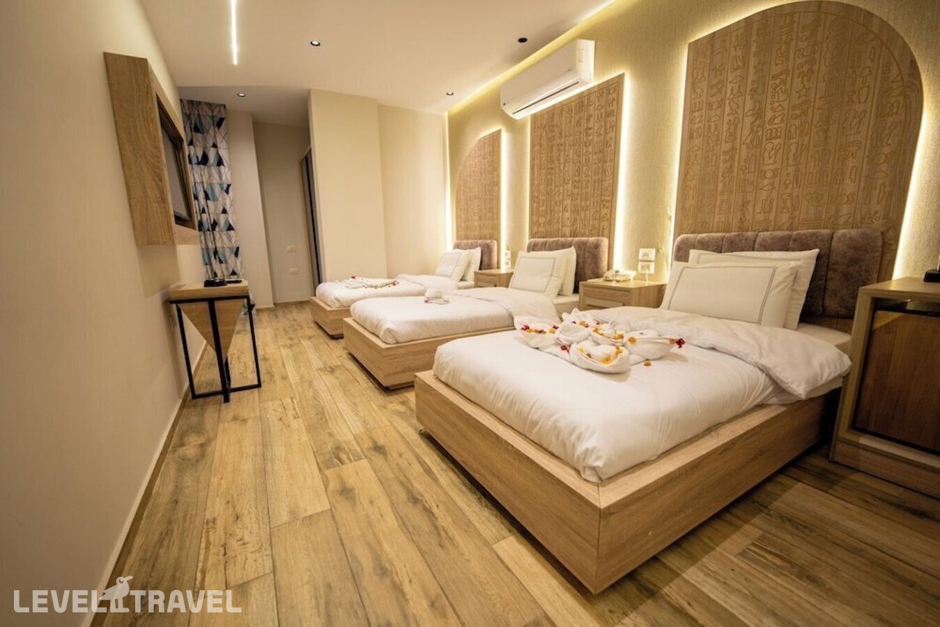 фотографии номера Делюкс (2 комнаты) отеля Royal Great Pyramid Inn в Египет(Гиза) - фото №7
