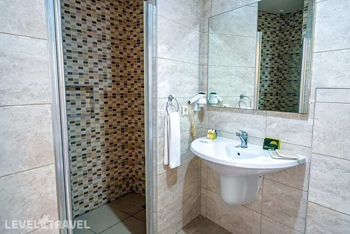 фотографии номера Стандартный (две односпальные кровати) отеля Bodrum Beach Resort в Турция(Гюмбет) - фото №6