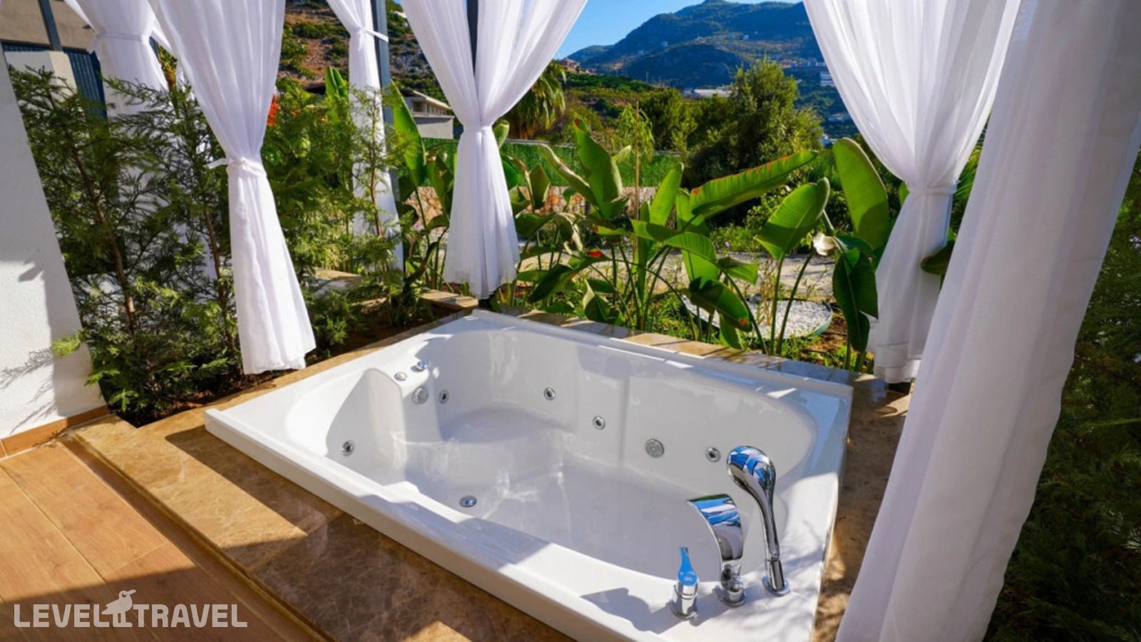 Двухместный номер Jacuzzi Standard двуспальная кровать — фото 7