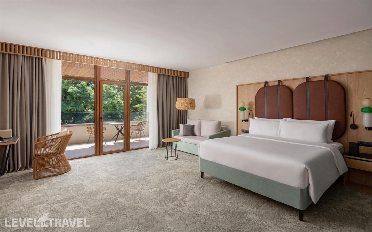 фотографии номера Делюкс премиум отеля Fюnf Luxury Resort & Spa Anapa Miracleo в Россия(Анапа) - фото №1