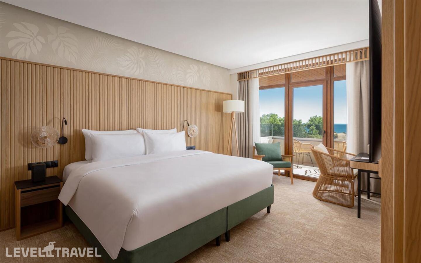 фотографии номера Люкс президентский с видом на море отеля Fюnf Luxury Resort & Spa Anapa Miracleo в Россия(Анапа) - фото №1