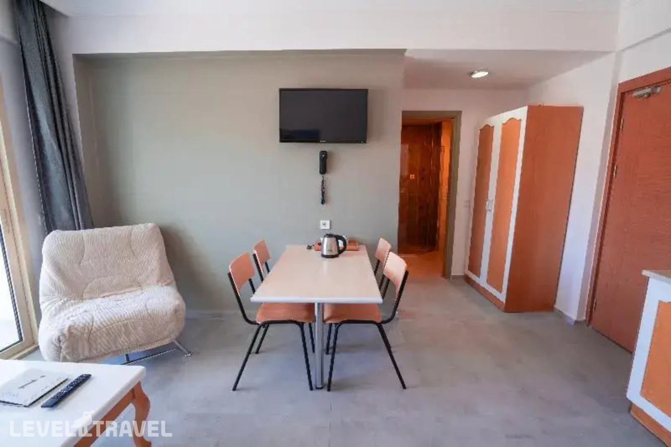 фотографии номера Апартаменты c 1 комнатой с видом на бассейн отеля Alenz Suite Hotel в Турция(Мармарис - центр) - фото №7