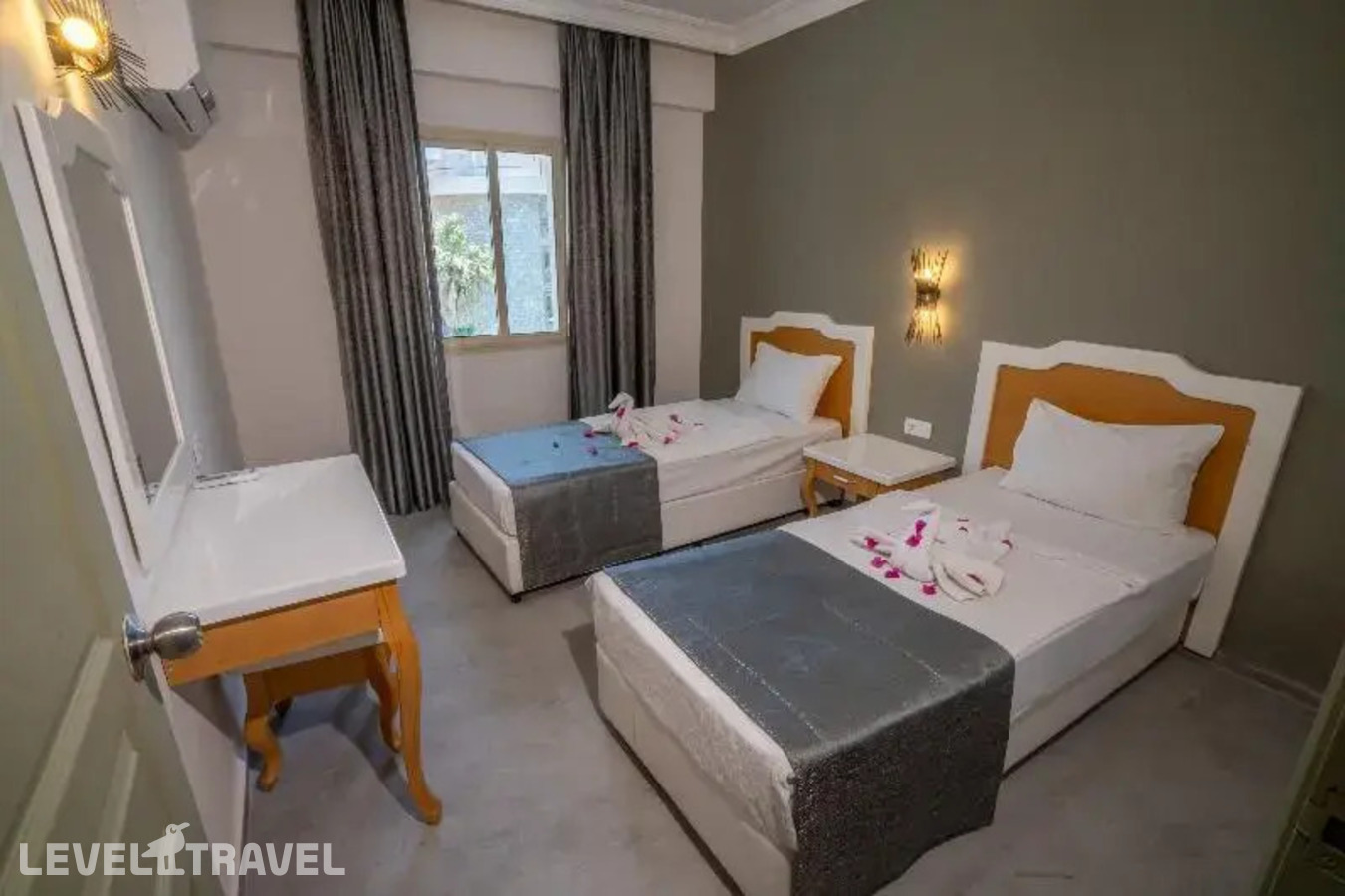фотографии номера Апартаменты c 1 комнатой с видом на бассейн отеля Alenz Suite Hotel в Турция(Мармарис - центр) - фото №4