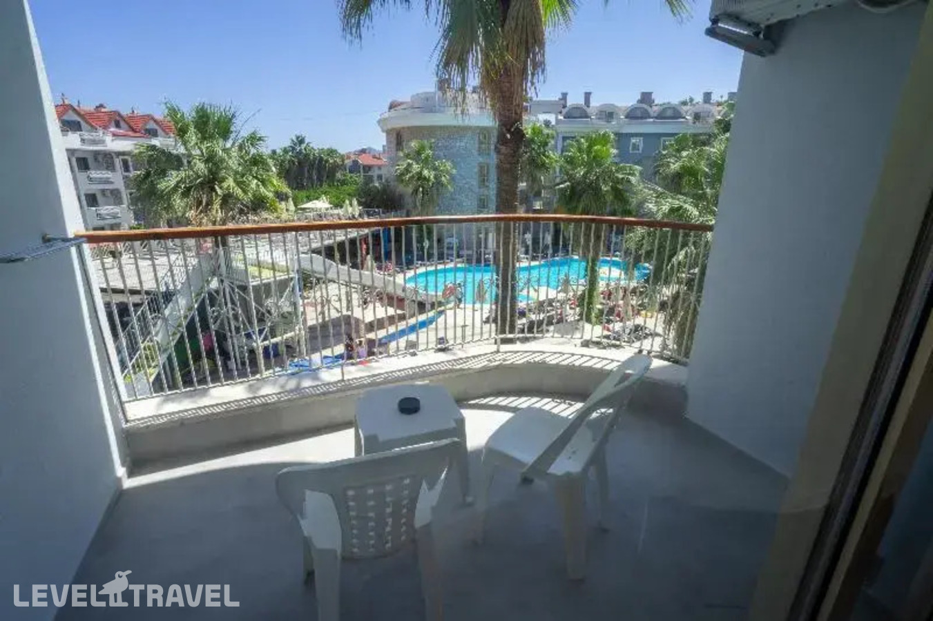 фотографии номера Апартаменты c 1 комнатой с видом на бассейн отеля Alenz Suite Hotel в Турция(Мармарис - центр) - фото №3